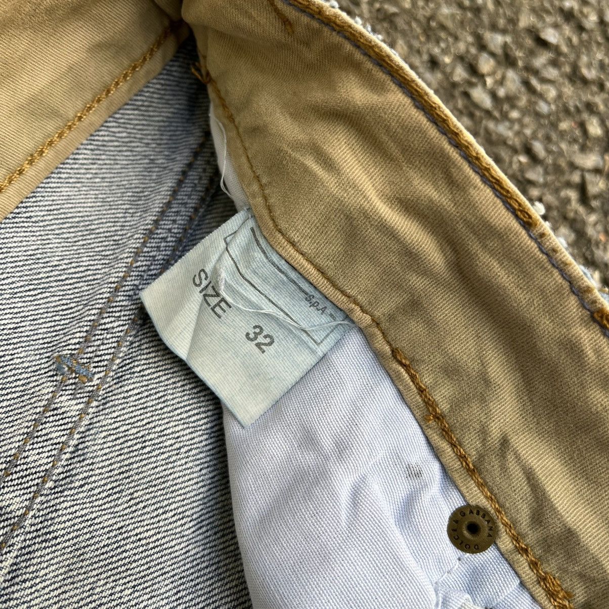 Dolce & Gabbana Vintage Dolce & Gabbana Distressed Denim Faded Jeans D&G Size US 32 / EU 48 - 9 Thumbnail