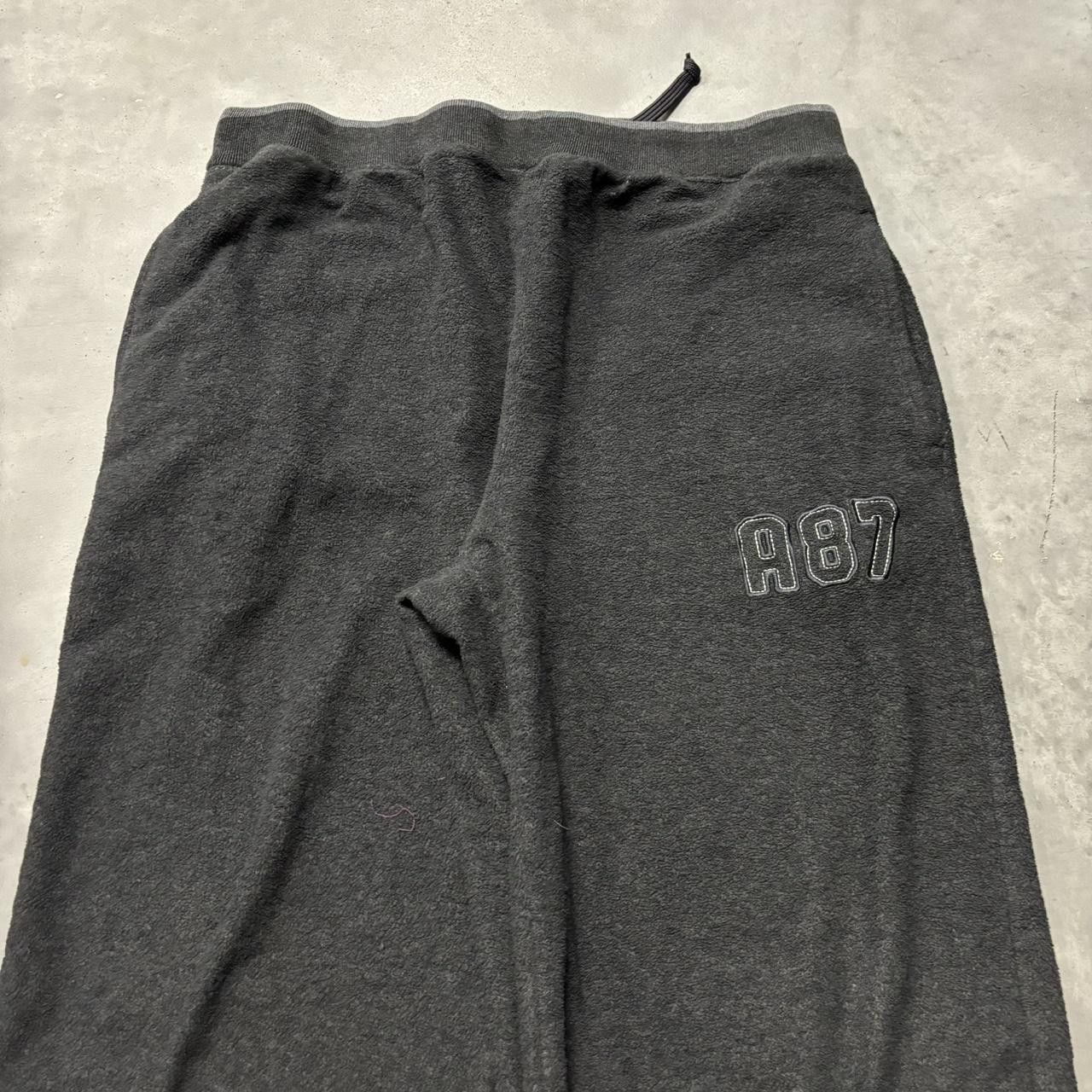 Aeropostale × Vintage Crazy Vintage Y2K/2000s Baggy Dark Grey Aeropostale Fleece Skater Sweatpants! Size US 36 / EU 52 - 4 Thumbnail