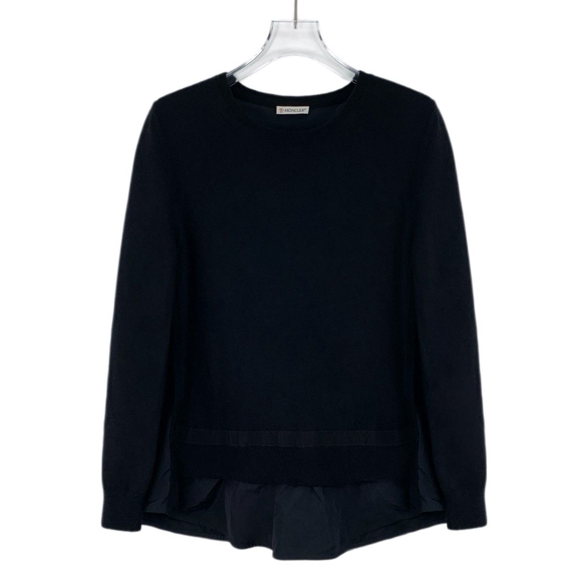 Moncler Moncler Maglione Patch Wool Long Sleeve Sweatshirt K26WX Size M / US 6-8 / IT 42-44 - 1 Thumbnail