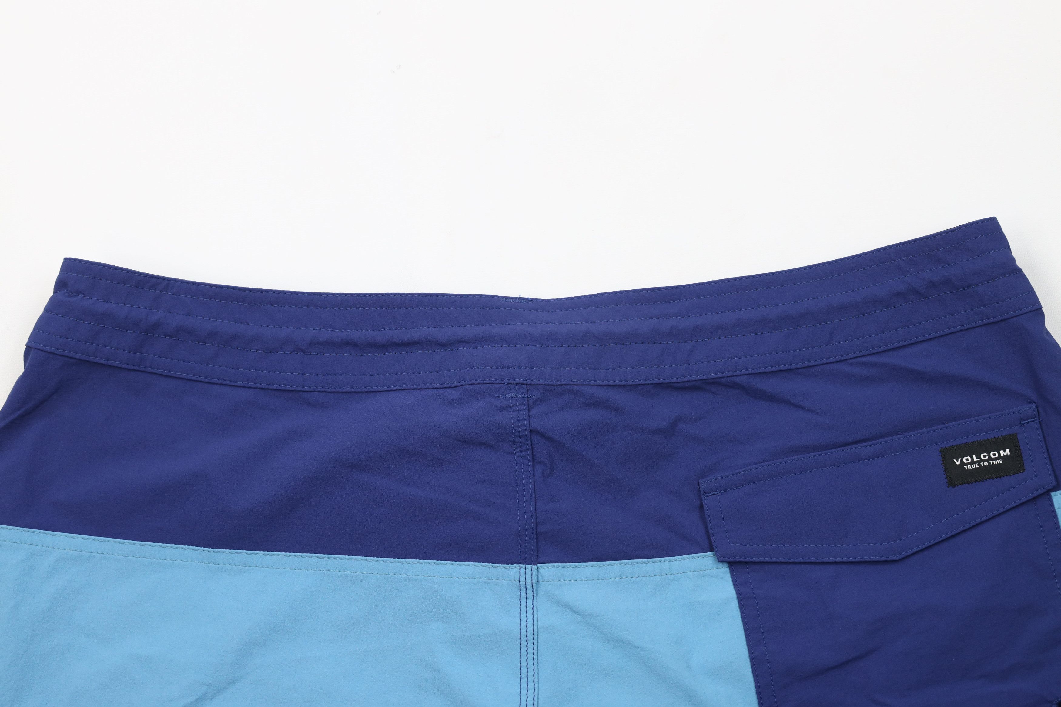 Volcom New Volcom Surfing Block Striped Liberators Board Shorts Size US 38 / EU 54 - 11 Thumbnail