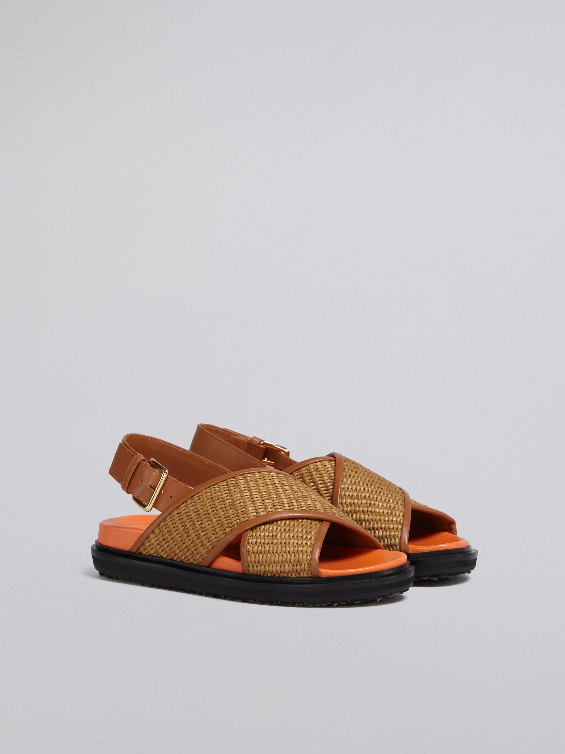 oc11z0525 Raffia And Leather Fussbett in Brown