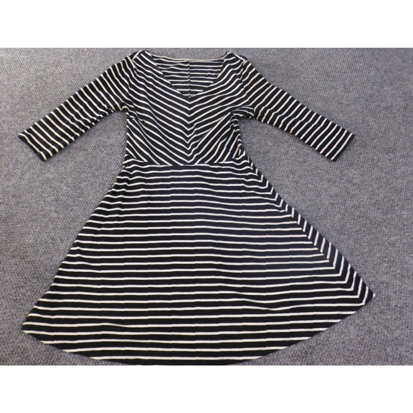 Old Navy Old Navy Dress Midi Black Striped Womens Stretch Cotton V-Neck Raglan Sleeve Long Sleeve Sundress, Casual, black, M, Regular, Women Size M / US 6-8 / IT 42-44 - 2 Thumbnail