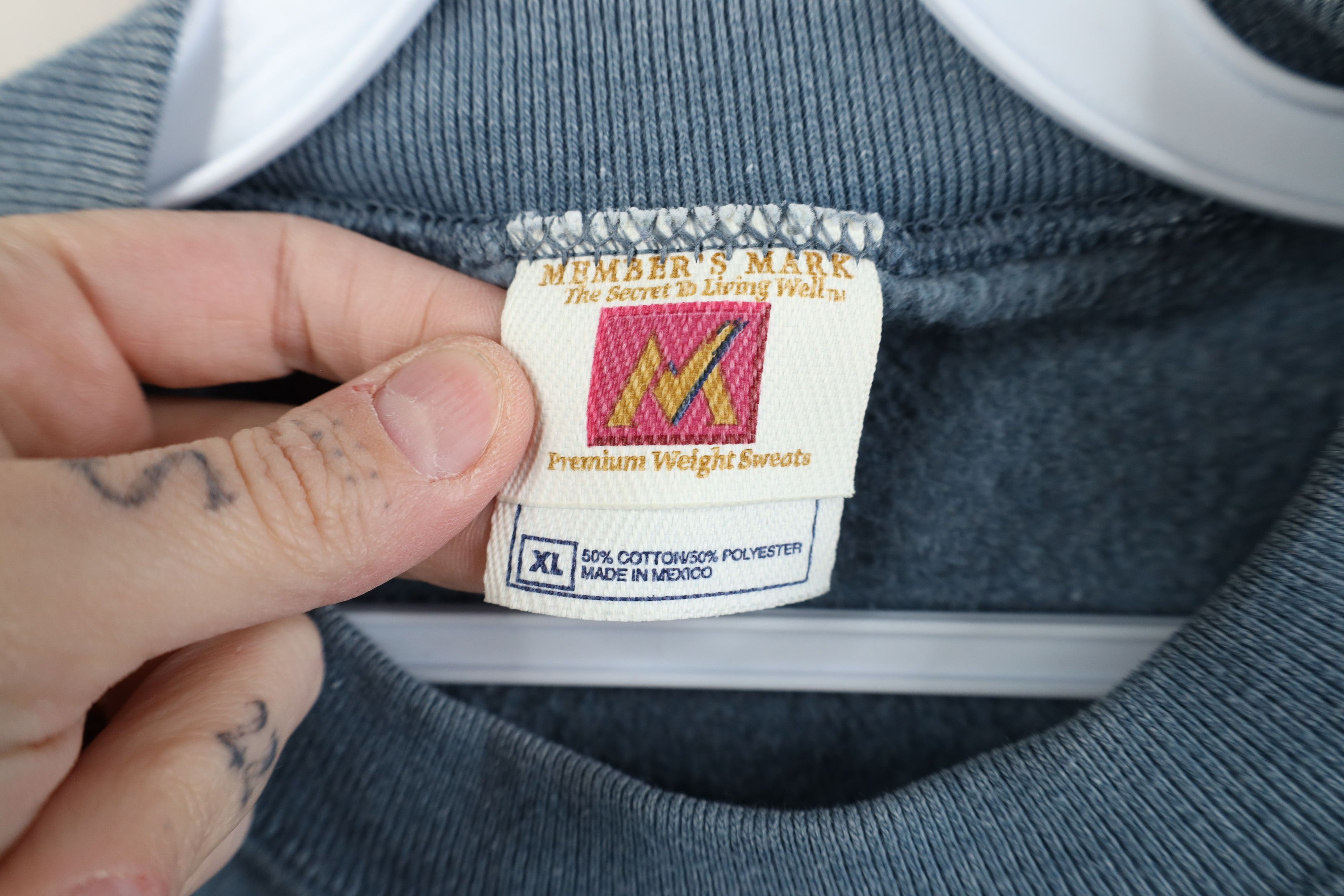 Vintage Vintage 90s Streetwear Heavyweight Crewneck Sweatshirt Blue Size US XL / EU 56 / 4 - 7 Thumbnail