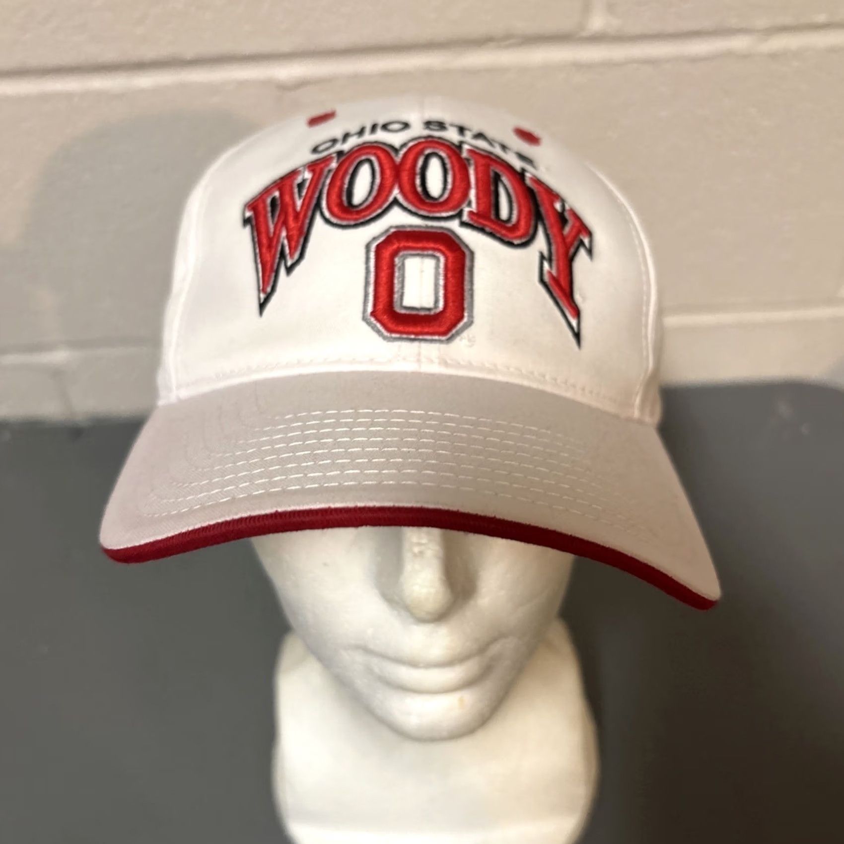 Top Of The World VINTAGE Ohio State University Woody Adjustable Top Of The World Baseball Style Hat Hat Men One Size White Baseball Cap Men Size US M / EU 48-50 / 2 - 3 Thumbnail