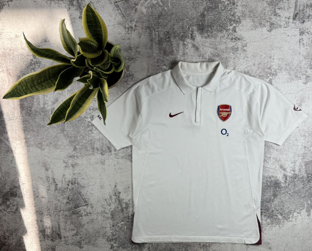 Nike Arsenal London Nike 2005 2006 White o2 Men’s Soccer Football T Shirt Jersey Kit Size US XL / EU 56 / 4 - 1 Thumbnail