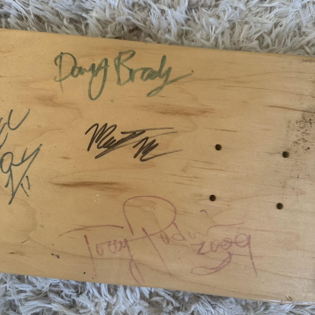 Matix 2009 Matix skateboards signed skateboard Size ONE SIZE - 5 Thumbnail