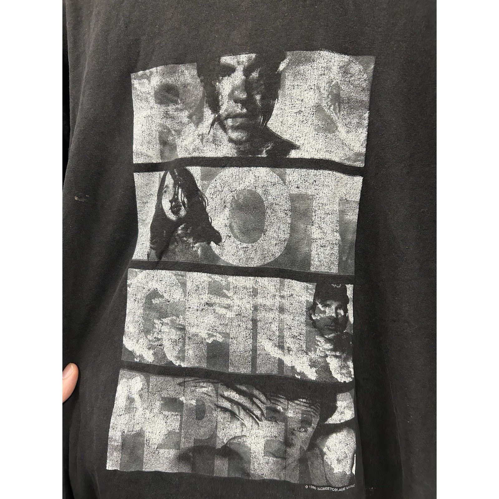 Vintage 1999 Red Hot Chili Peppers Band Tee Californication Shirt M Size US M / EU 48-50 / 2 - 4 Thumbnail