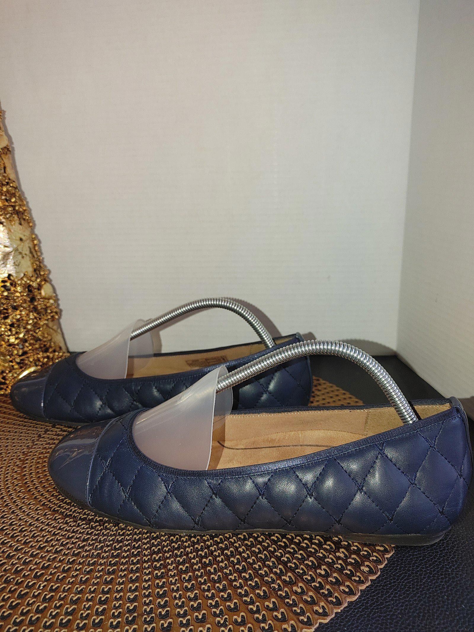 Vionic Stylish Navy Blue Quilted Ballet Flats Vionic Size 8 Size US 8 / IT 38 - 1 Thumbnail
