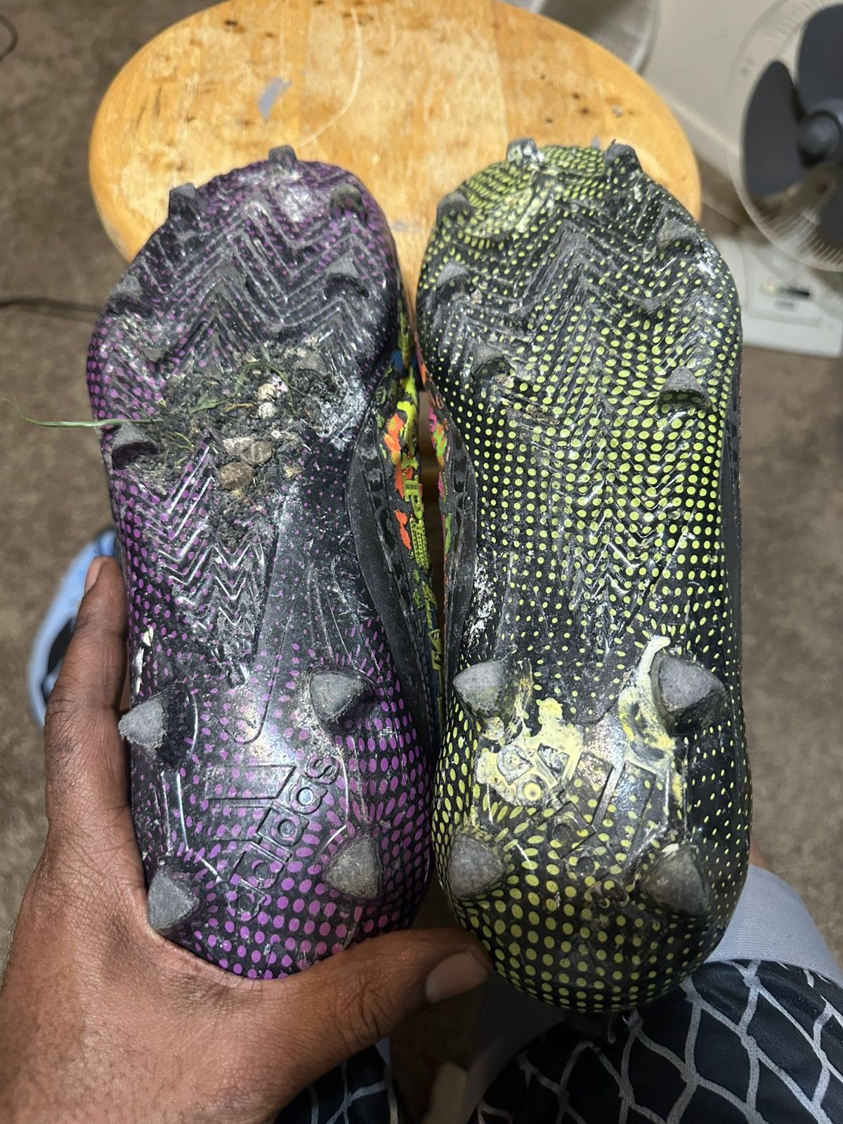 Adidas Vintage Adidas 12.0 Mismatch football cleats 00s size 12 Size US 12 / EU 45 - 6 Thumbnail
