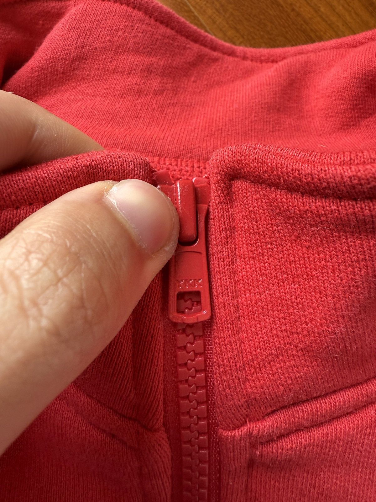 Supreme Supreme small box red half zip pullover size M Size US M / EU 48-50 / 2 - 6 Thumbnail
