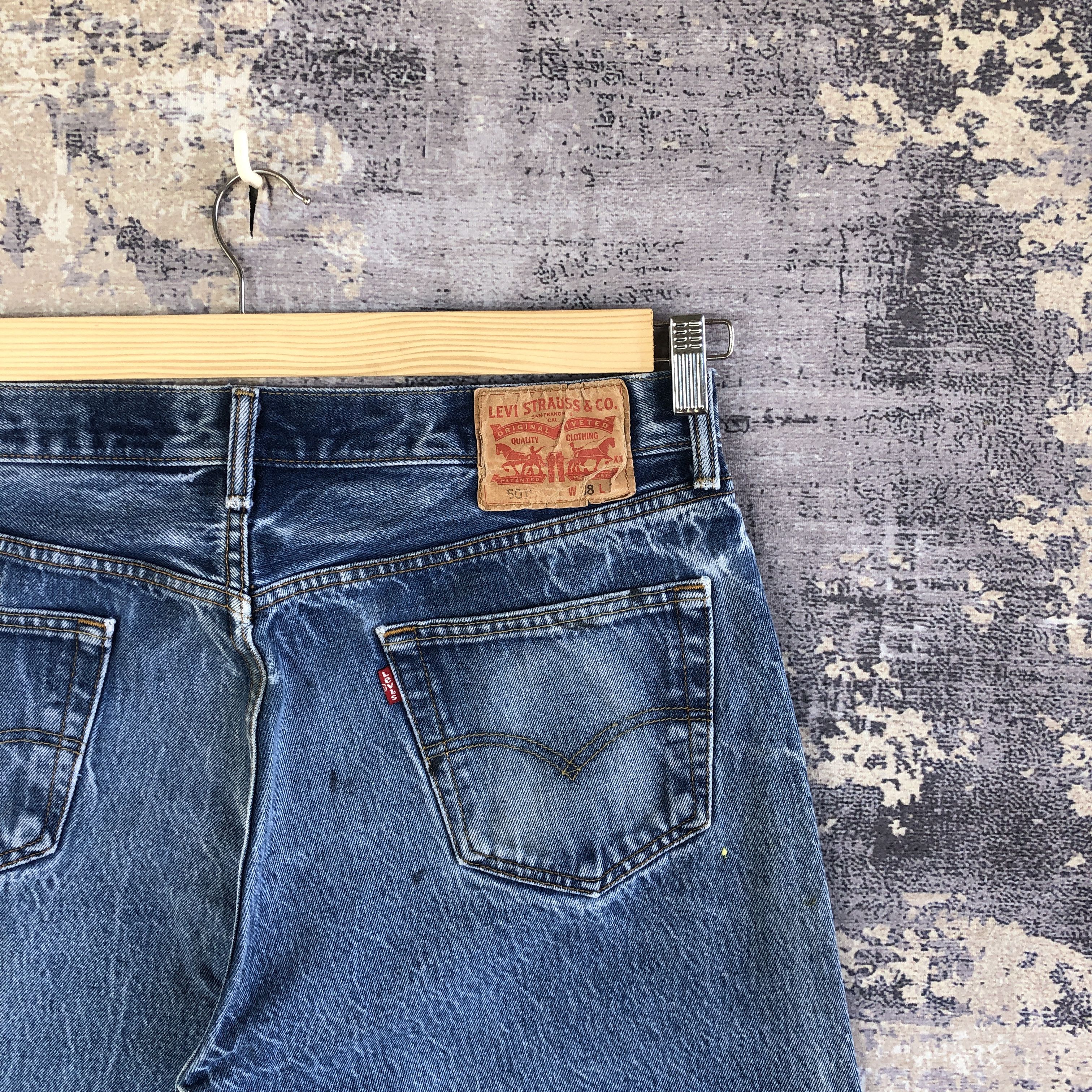 Levi's Vintage Levis 501 Faded Jeans Levi's Stone Wash Denim Size US 34 / EU 50 - 5 Thumbnail