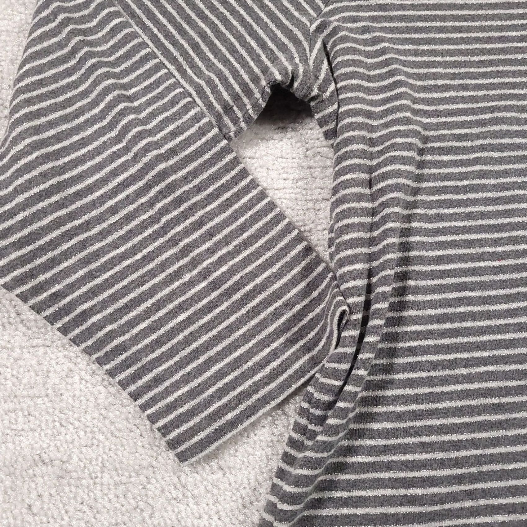 Talbots VINTAGE Talbots T Shirt Women's 3X Plus Gray Striped Glitter V Neck Long Sleeve Size XXL / US 16-18 / IT 52-54 - 5 Thumbnail