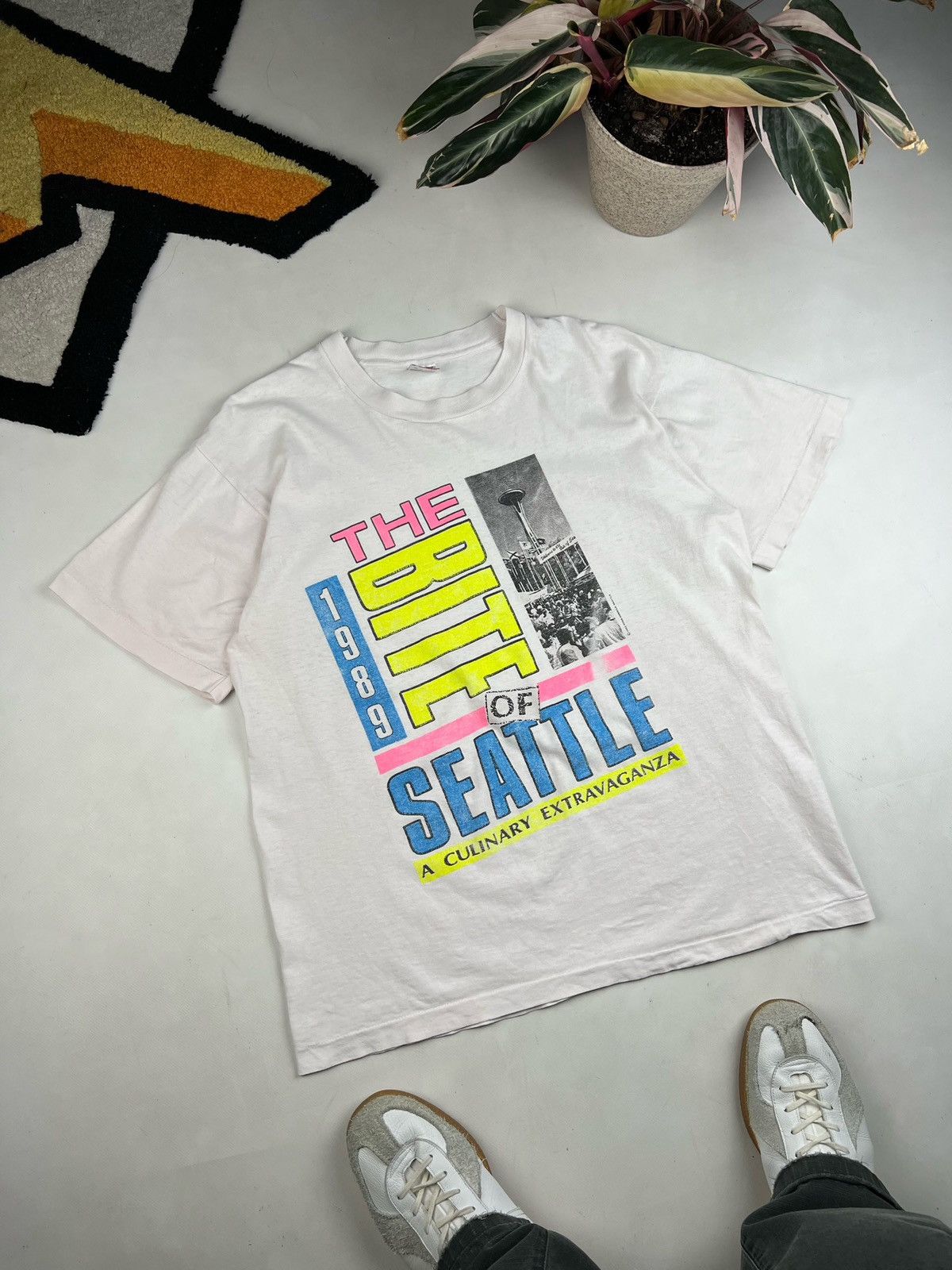 Vintage 1989 Seattle The Bite Tour City Art culinary extravaganza Size US L / EU 52-54 / 3 - 4 Thumbnail