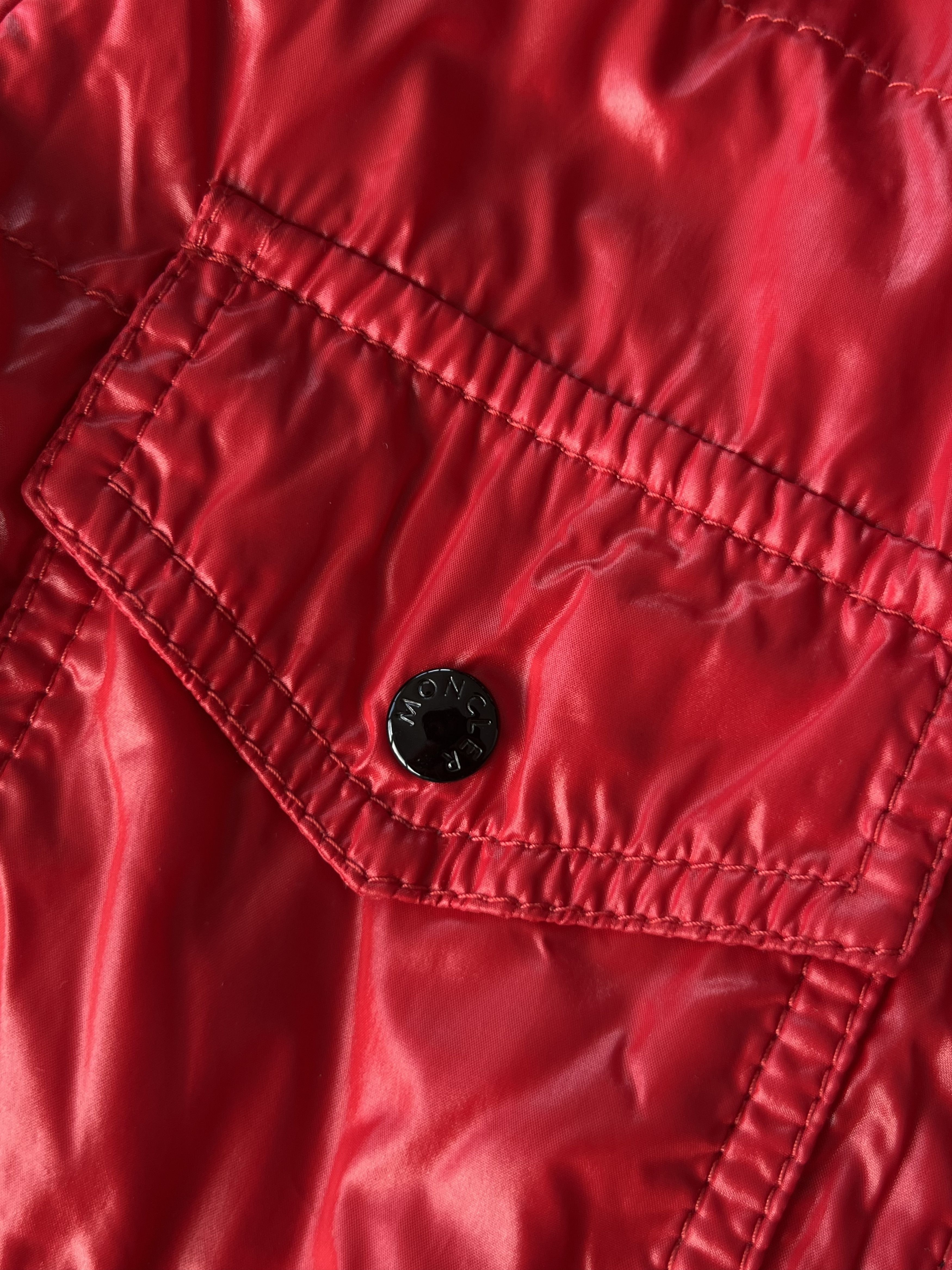 Moncler MONCLER SHINY Vintage Women Light Jacket Big Logo Very Rare Size M / US 6-8 / IT 42-44 - 9 Thumbnail
