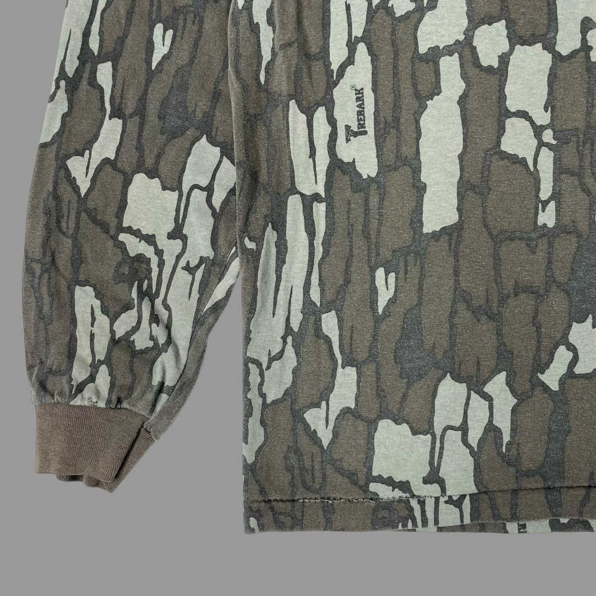 Vintage Vintage 90s camo long sleeve t shirt Size US XL / EU 56 / 4 - 6 Thumbnail