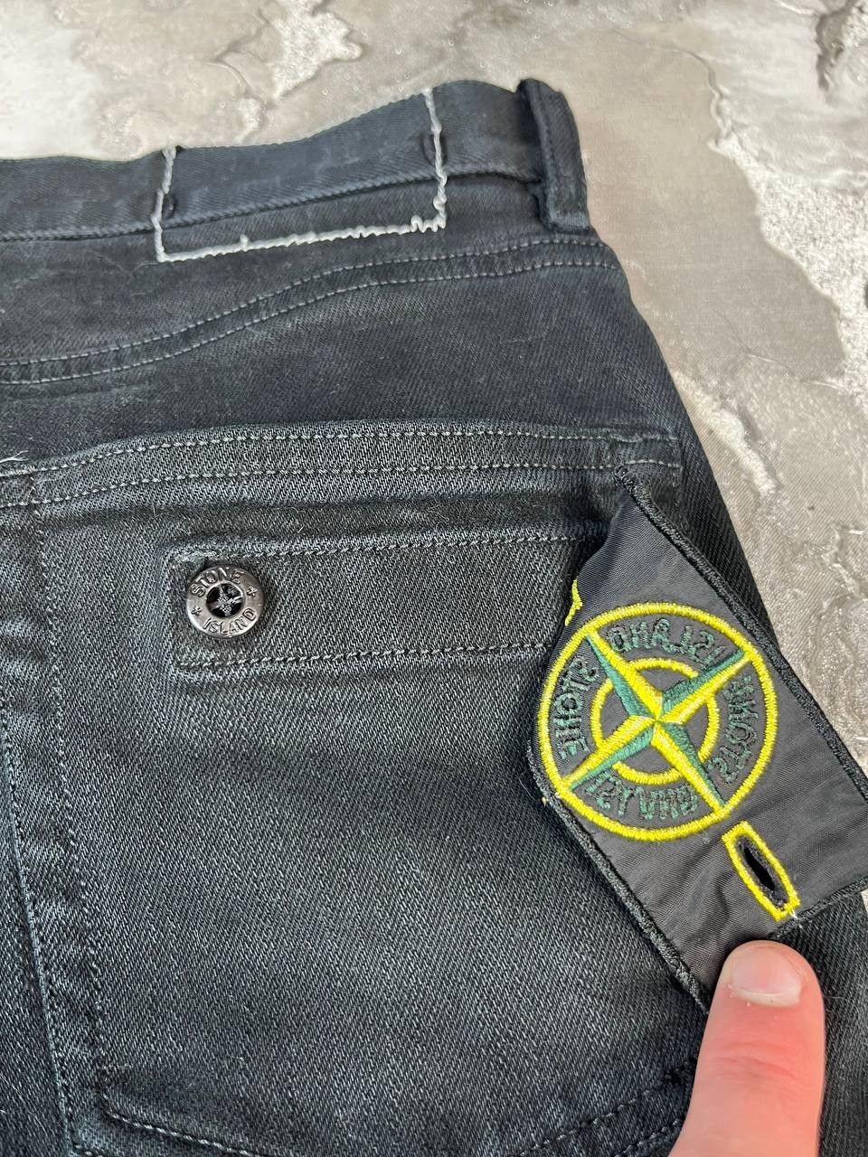 Stone Island Stone Island black denim trousers patch W30 L32 Size US 30 / EU 46 - 4 Thumbnail