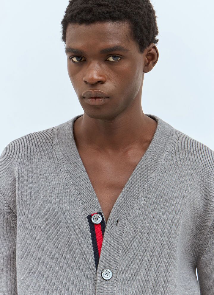 Gucci o1s1wg110925 Stitch Wool Cardigan With Web in Grey Size US XL / EU 56 / 4 - 2 Thumbnail