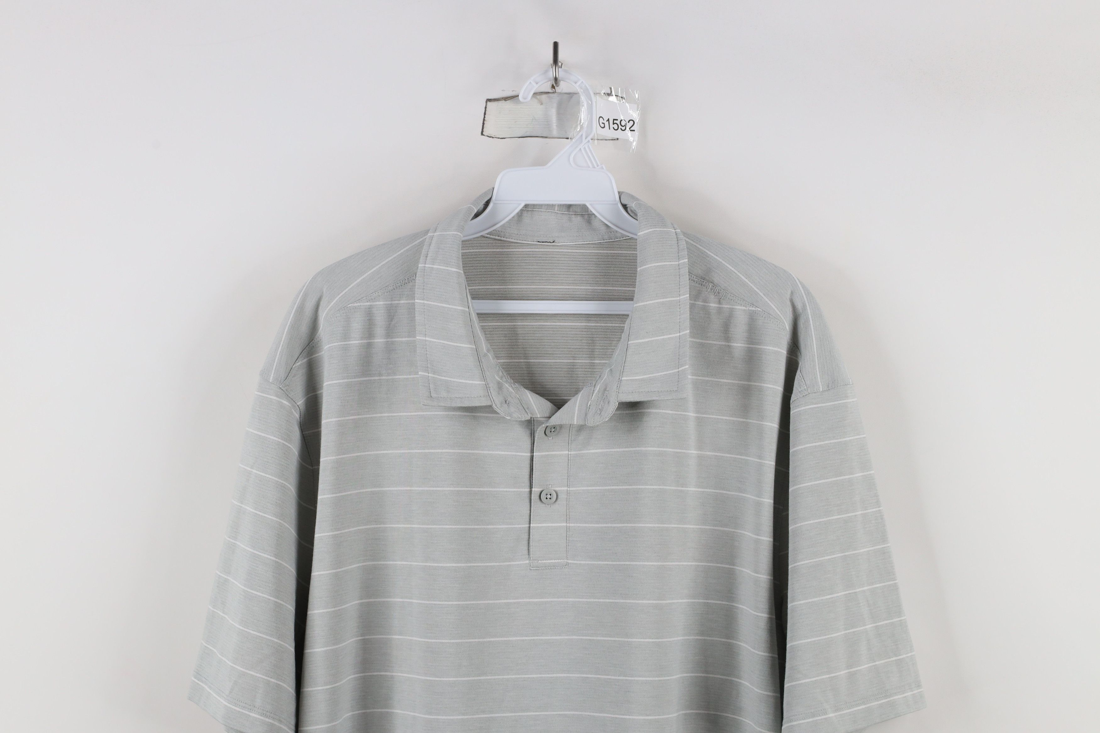 Lululemon × Vintage Lululemon Evolution Short Sleeve Collared Golf Polo Shirt Size US XL / EU 56 / 4 - 2 Thumbnail