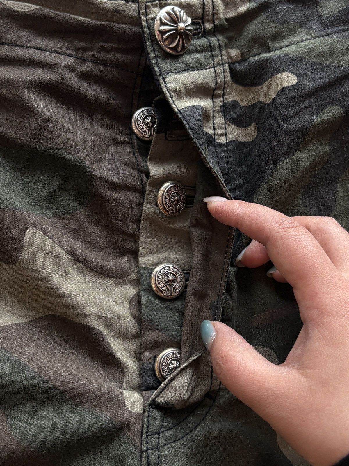 Chrome Hearts Chrome hearts camo cargo pants Size US 38 / EU 54 - 7 Thumbnail