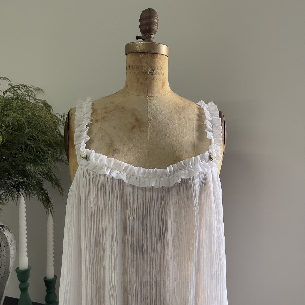 Victoria's Secret Victoria’s Secret White Chiffon Mini Slip Dress (L–XL) Size XL / US 12-14 / IT 48-50 - 16 Thumbnail