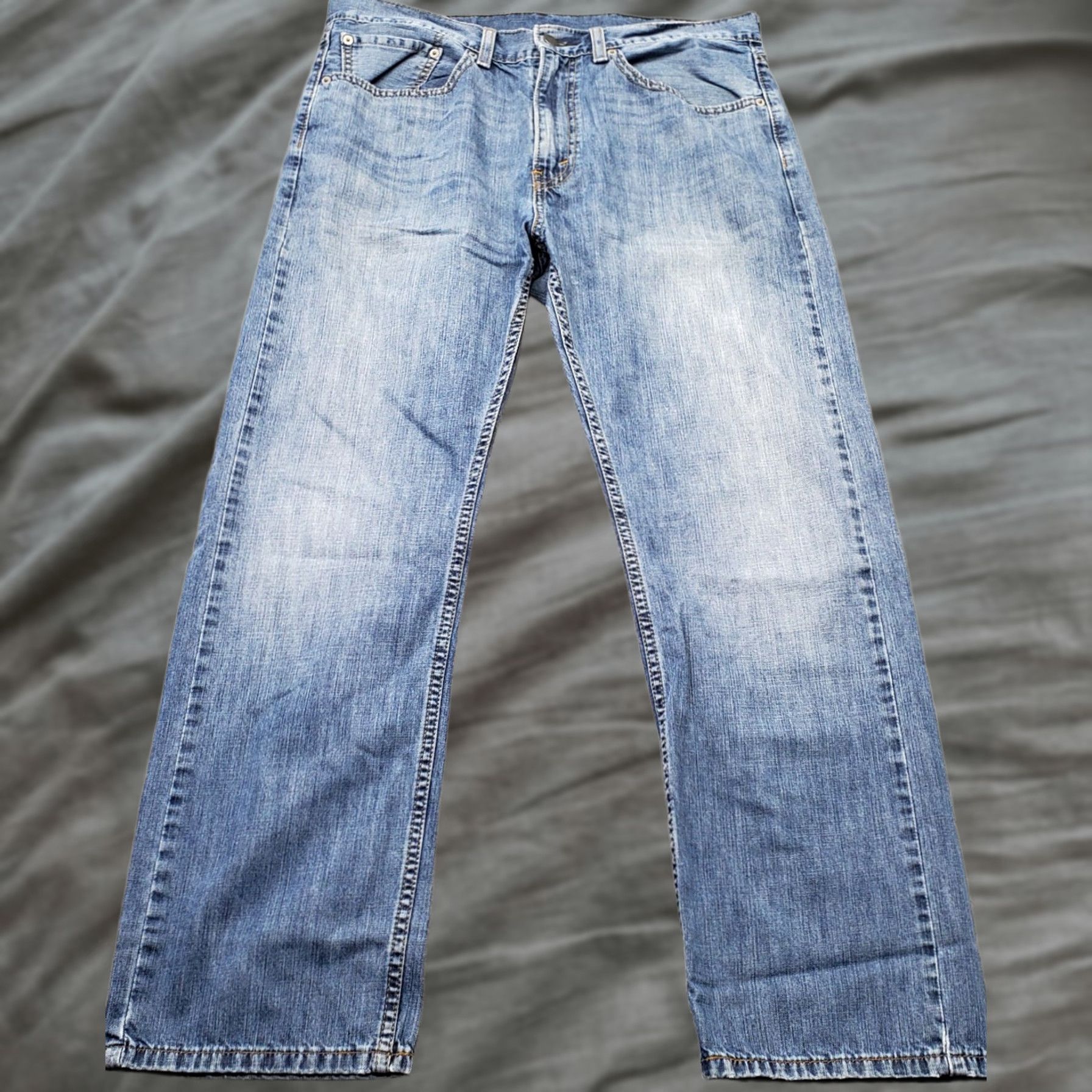 Levi's Levi's Mens 505 Jeans Shirt? 34 Blue Denim Flat Front Red Tab Straight Leg - Levi's 500 Series Jeans Size US 34 / EU 50 - 1 Thumbnail