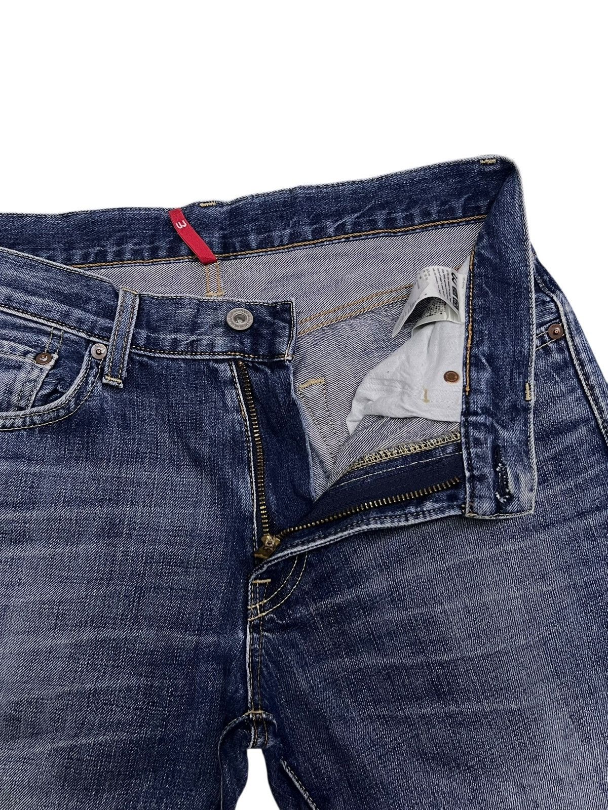 Uniqlo Vintage Uniqlo UJ Japan - Faded Wash, Distressed Denim Size US 31 - 7 Thumbnail