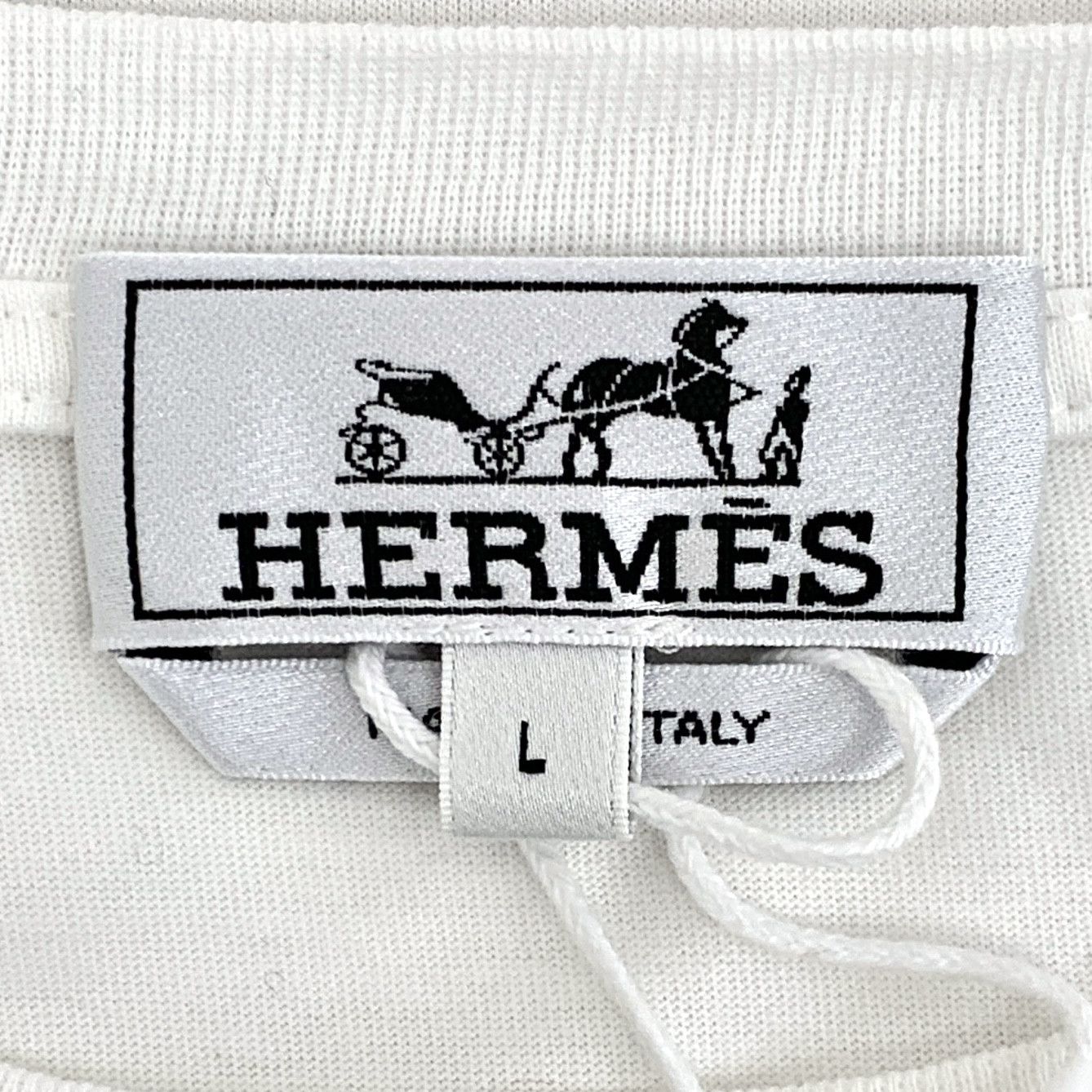 Hermes Hermès Geometric Leather Patch Cotton T-Shirt White (L) Size US L / EU 52-54 / 3 - 2 Thumbnail