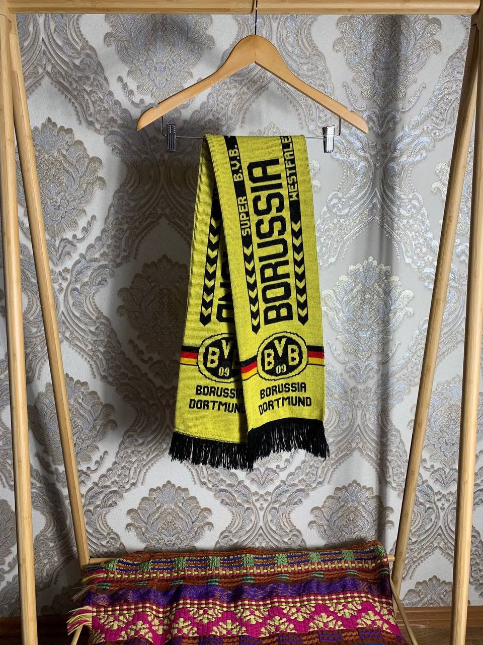 Vintage VERY RARE FC BORUSSIA DORTMUND GERMANY RETRO SOCCER JERSEY Size ONE SIZE - 1 Thumbnail