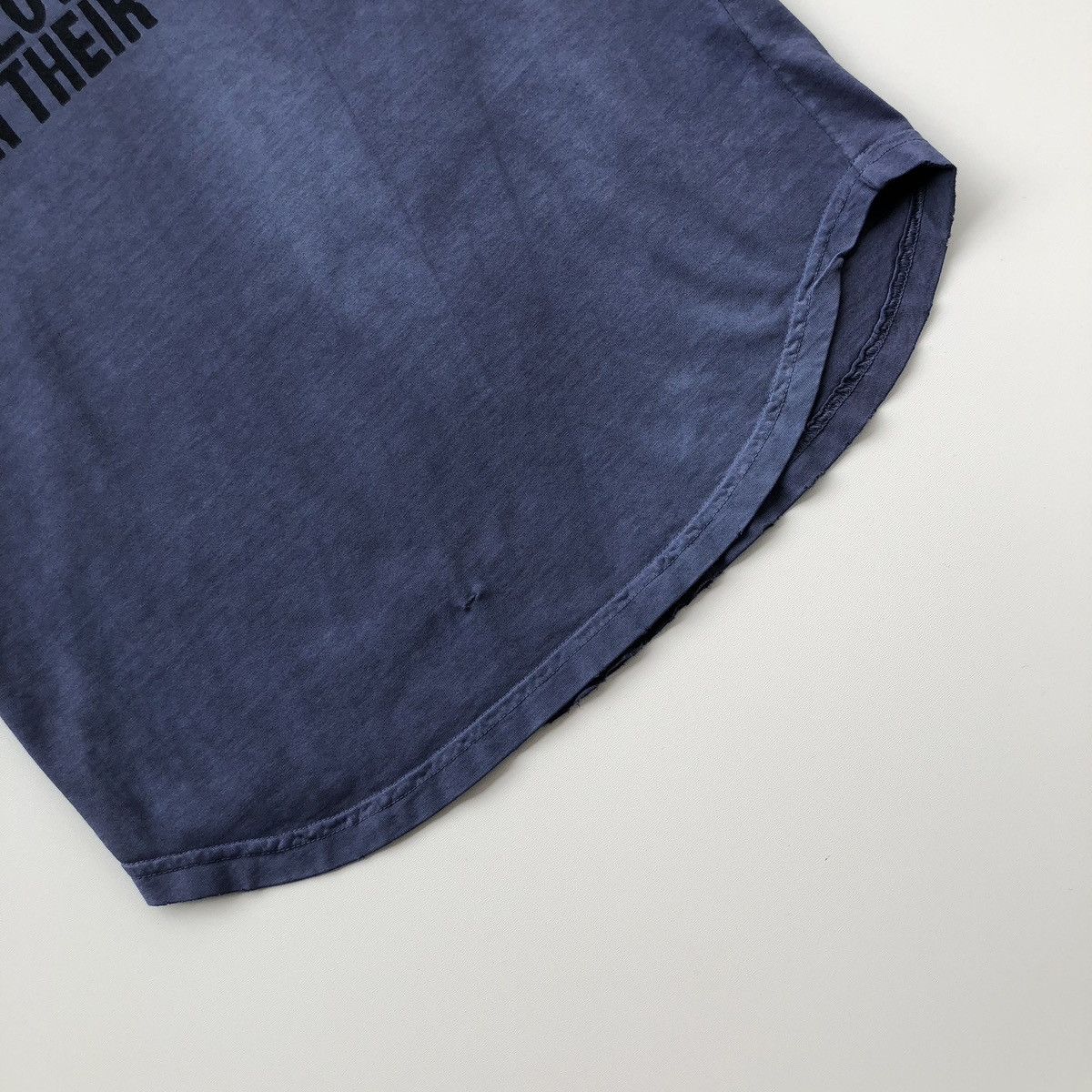 Dsquared2 Dsquared2 by Dean and Dan Flowers Their Distressed T-Shirt Size US M / EU 48-50 / 2 - 5 Thumbnail