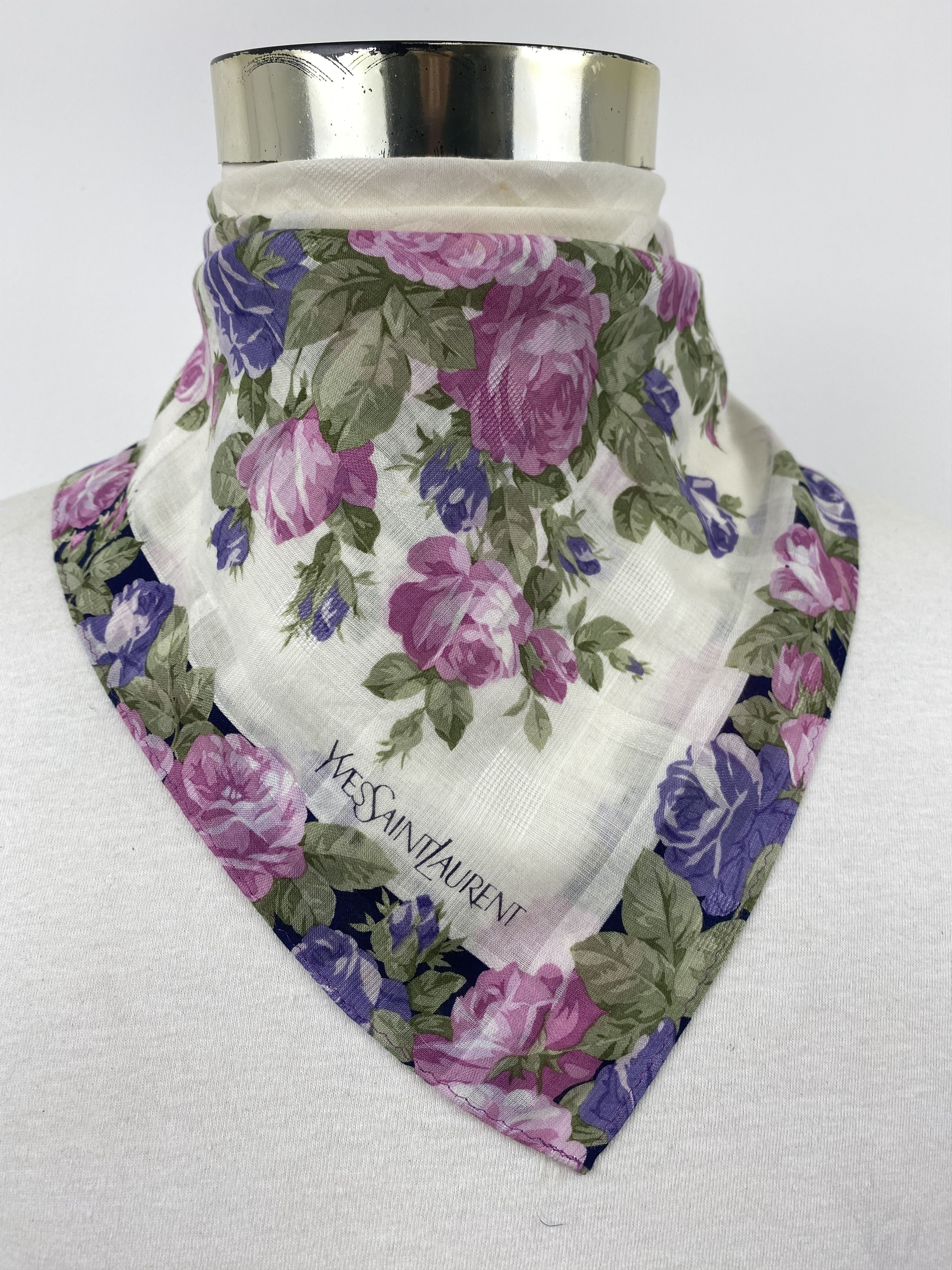 Vintage Yves Saint Laurent Handkerchief / Neckerchief HKC0779 Size ONE SIZE - 2 Thumbnail