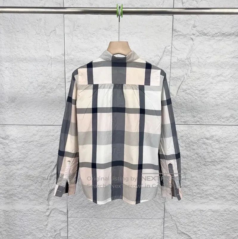 Burberry Burberry Khaki Cotton Men's Long Sleeve Shirt. Size US M / EU 48-50 / 2 - 2 Thumbnail