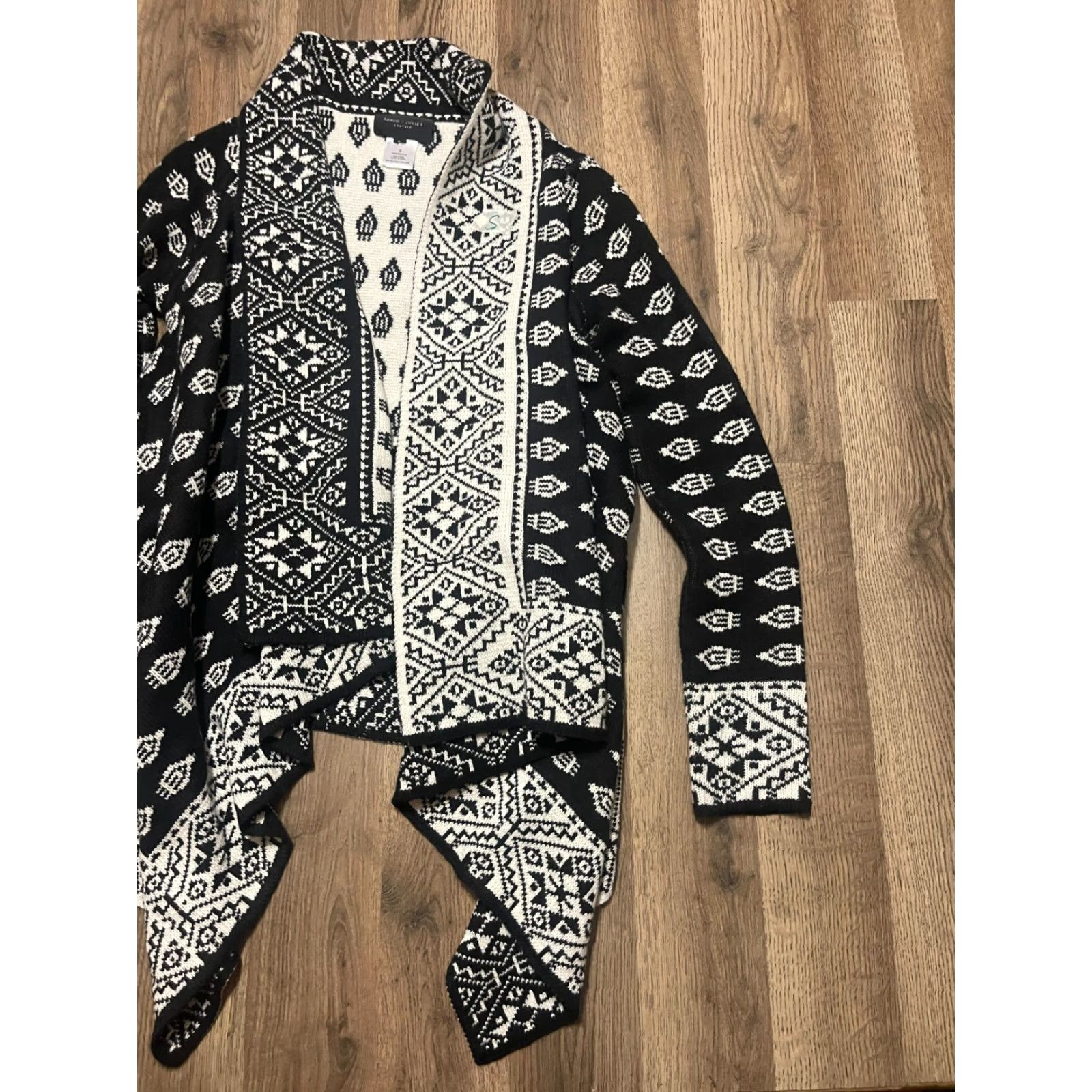 Vintage Romeo + Juliet Sweater, Women's Size Small, Black White Print Allover Cardigan Size S / US 4 / IT 40 - 4 Thumbnail
