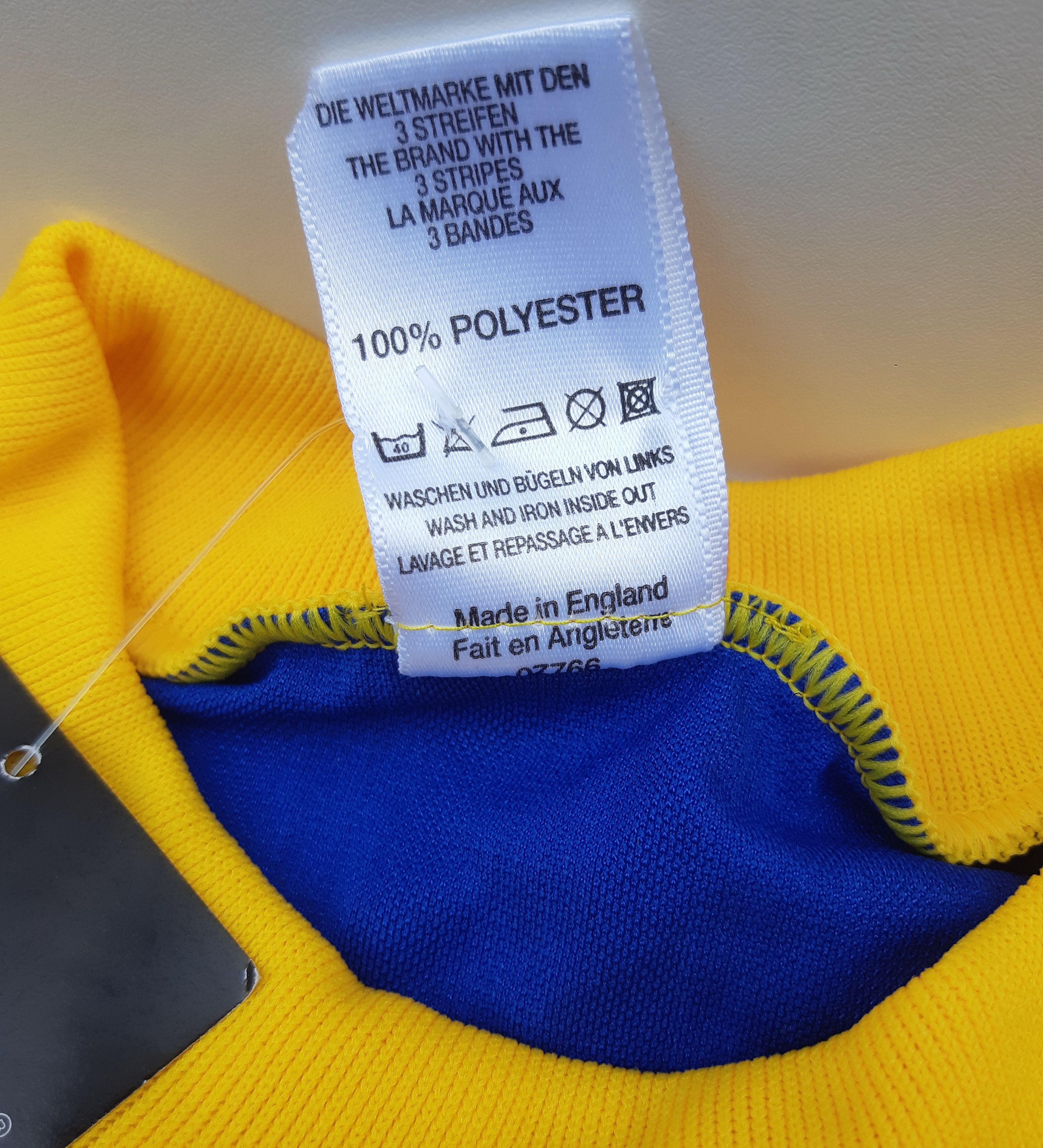 Adidas Vintage 90s ADIDAS Soccer Jersey Made in England size L NWT Size US L / EU 52-54 / 3 - 5 Thumbnail