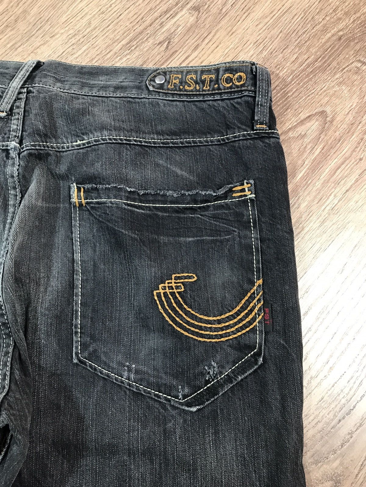 Japanese Brand × Vintage Vintage Distressed Denim Pants Jeans Size US 41 - 12 Thumbnail