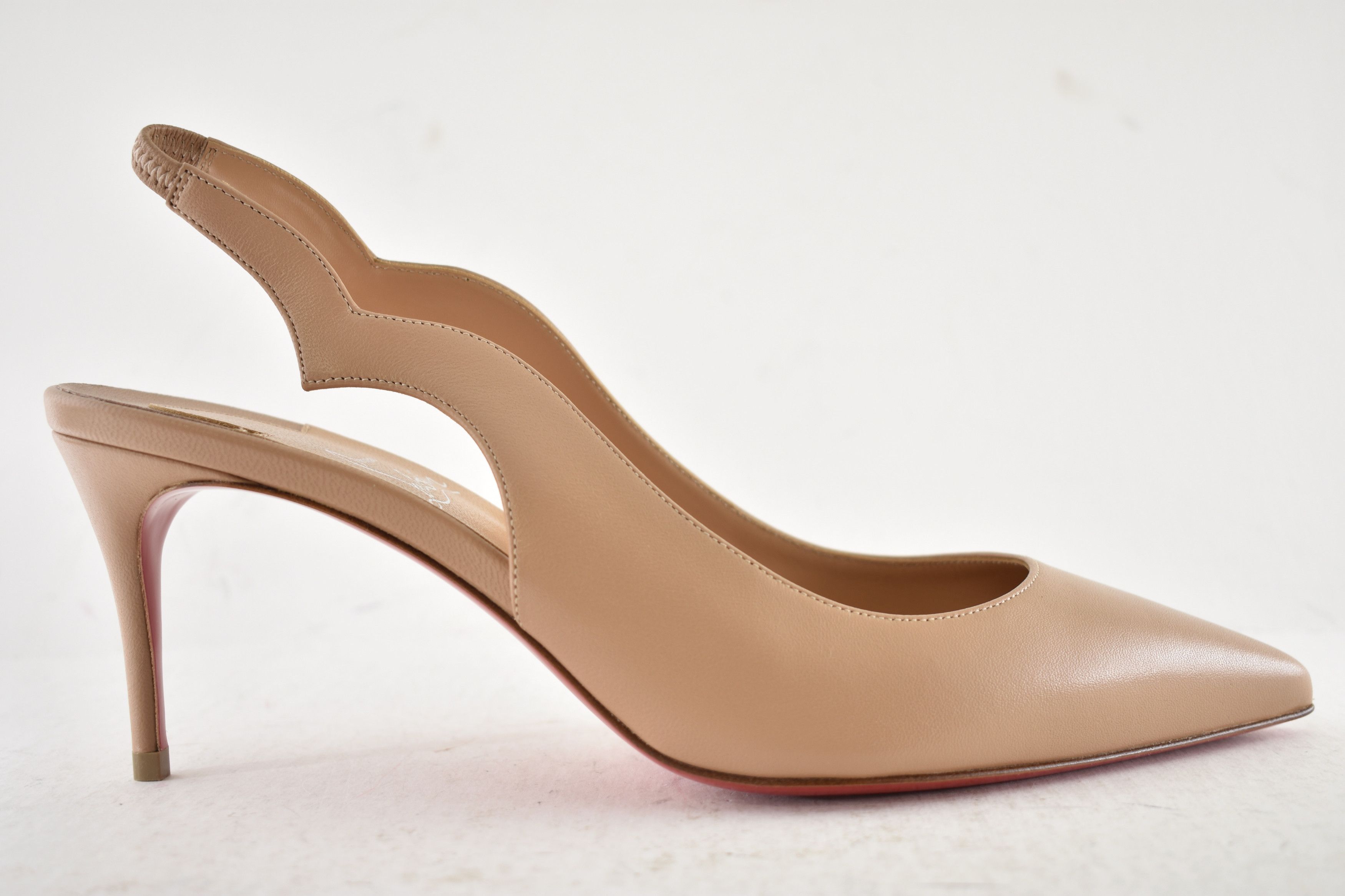 Christian Louboutin Hot Chick Sling 70 Nude Blush Nappa Leather Low Heel Pump 37 Size US 7 / IT 37 - 2 Thumbnail