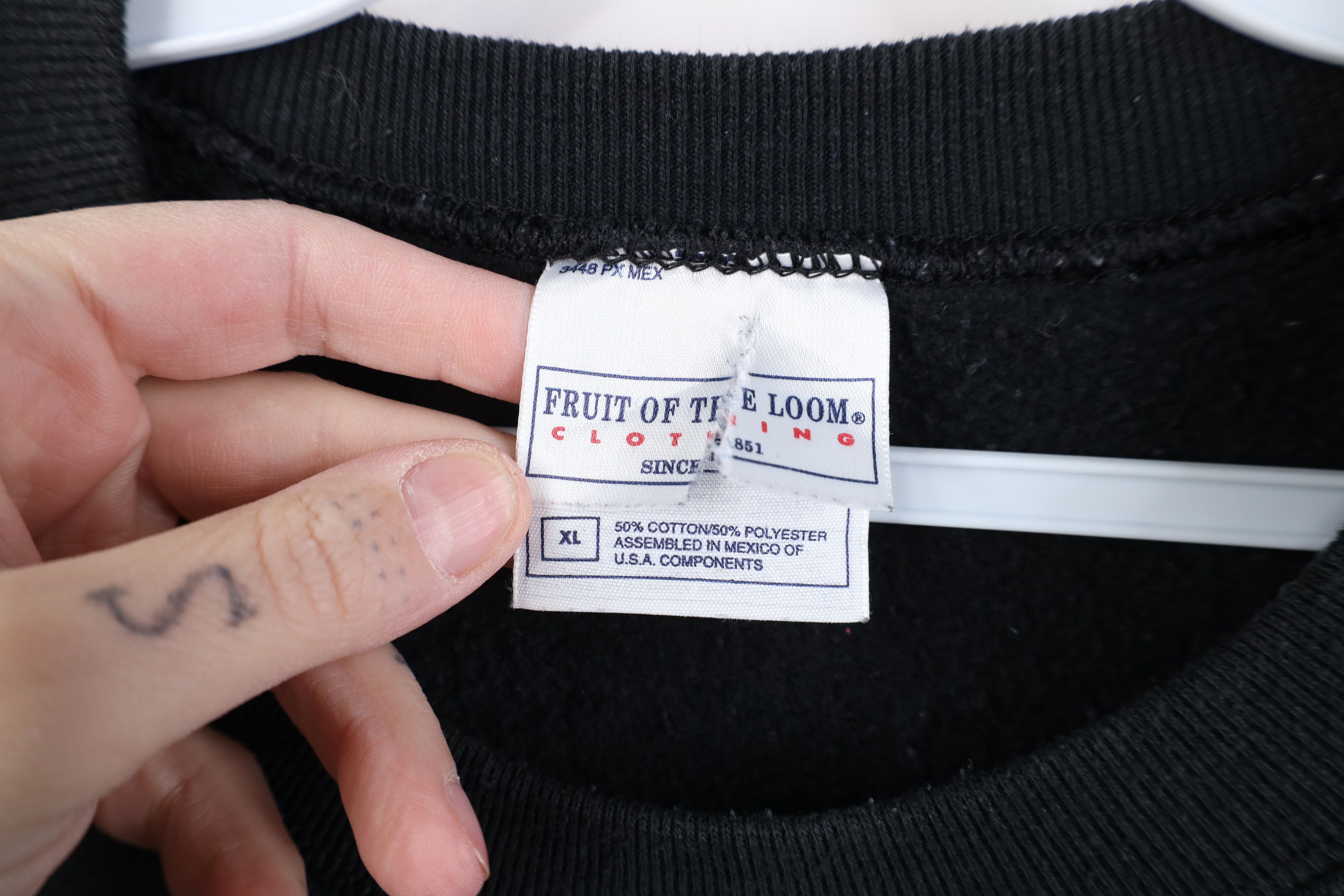 Vintage Vintage 90s Streetwear Blank Crewneck Sweatshirt Black Size US XL / EU 56 / 4 - 4 Thumbnail