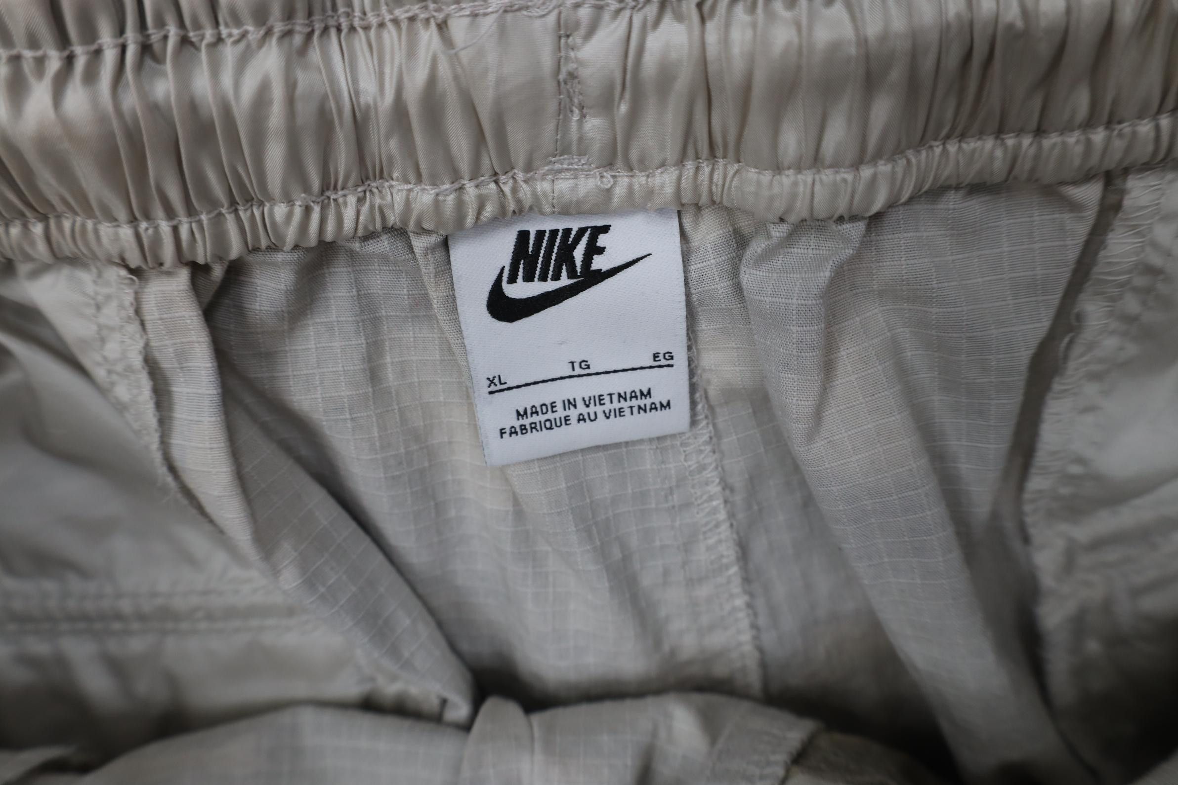 Nike Nike Sportswear Oversize Baggy Wide Leg Ripstop Cargo Pants Size 34" / US 12 / IT 48 - 8 Thumbnail