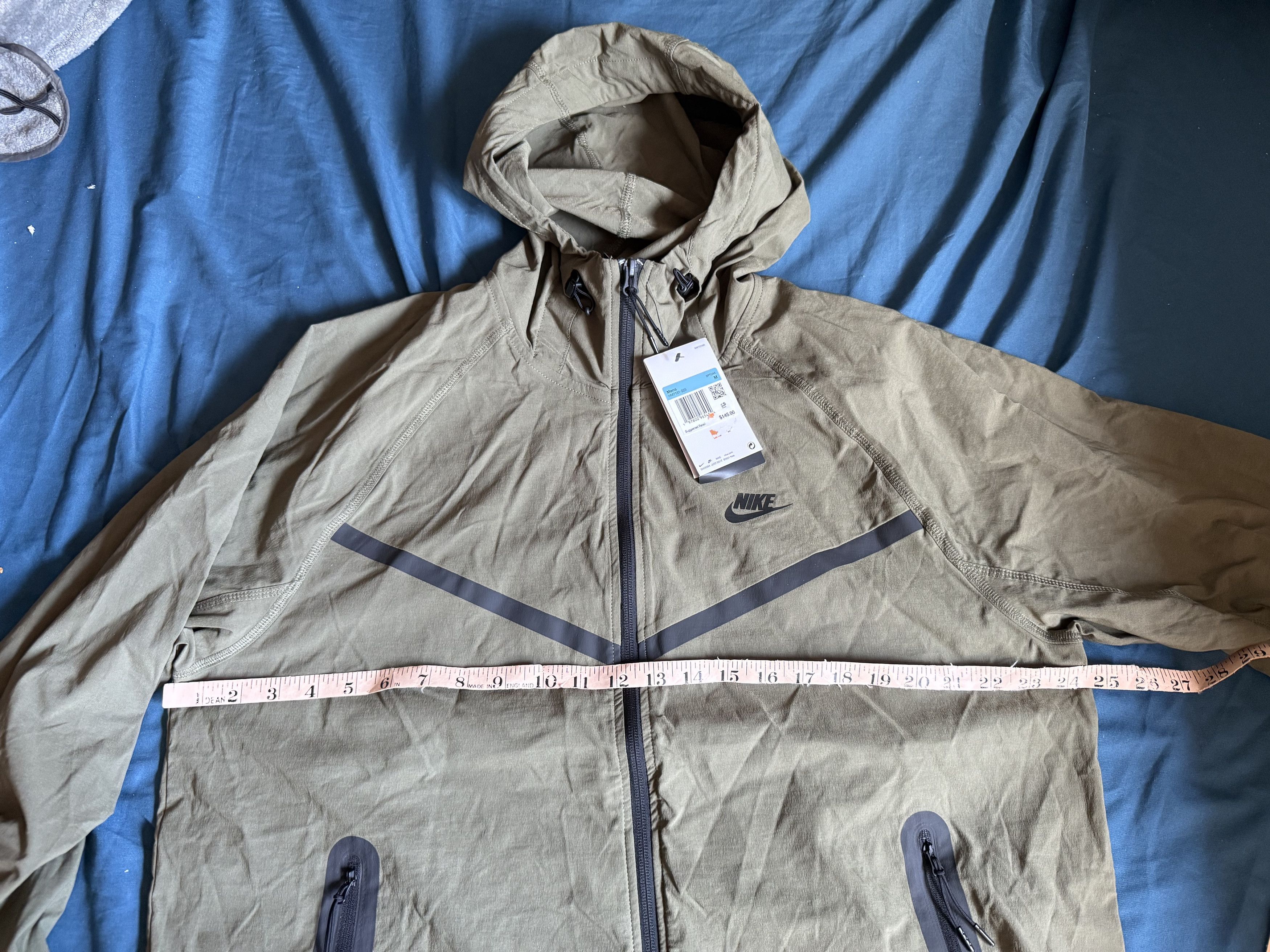 Nike Nike Tech Woven Windrunner Jacket Lightweight Olive $149 Size US M / EU 48-50 / 2 - 4 Thumbnail