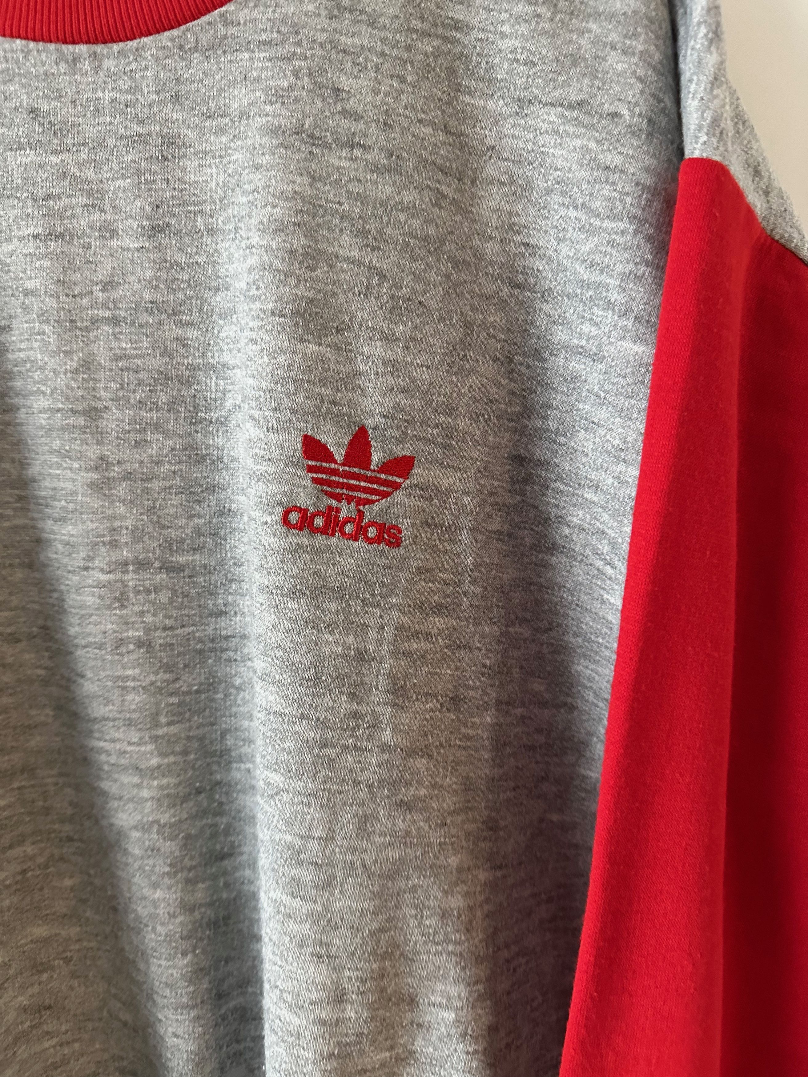 Vintage 80's-90's Adidas crew neck sweatshirt Made in Hong Kong Size US M / EU 48-50 / 2 - 2 Thumbnail