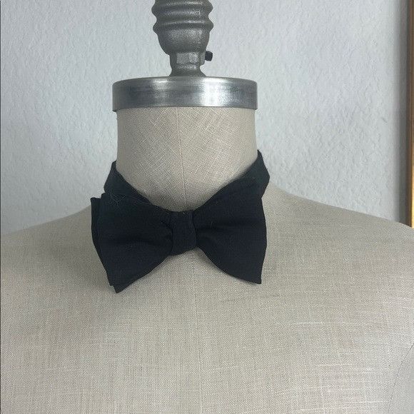 Brooks Brothers Brooks Brothers Silk Black Bow Tie Evening Formal Cocktail T Size ONE SIZE - 1 Thumbnail