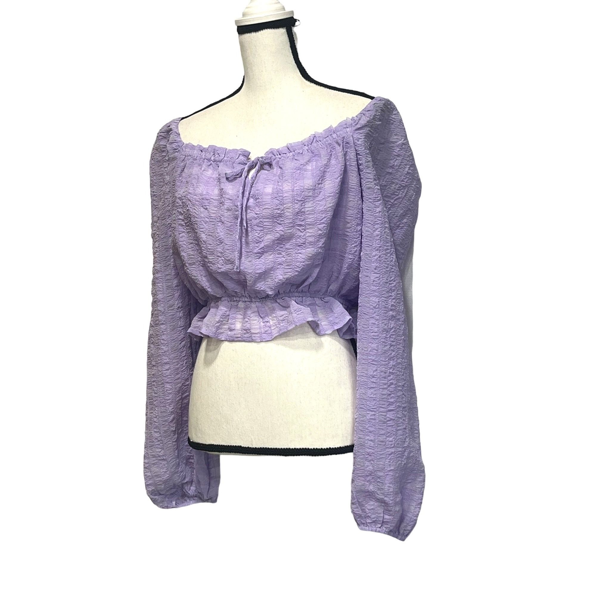 Other Lush women’s Cropped Volume Sleeves Peplum Top, Lilac, Sz. M Size M / US 6-8 / IT 42-44 - 1 Thumbnail