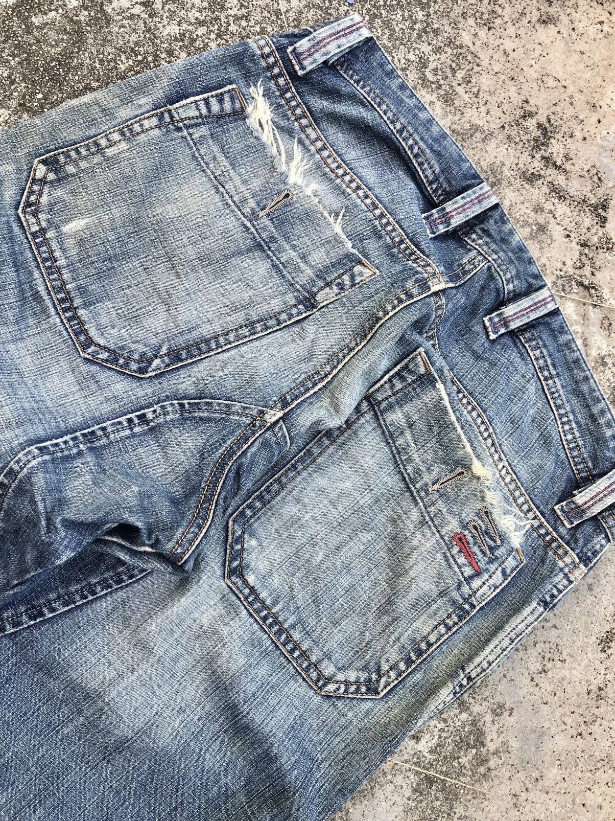 Diesel DIESEL DISTRESSED DENIM Size US 31 - 10 Thumbnail