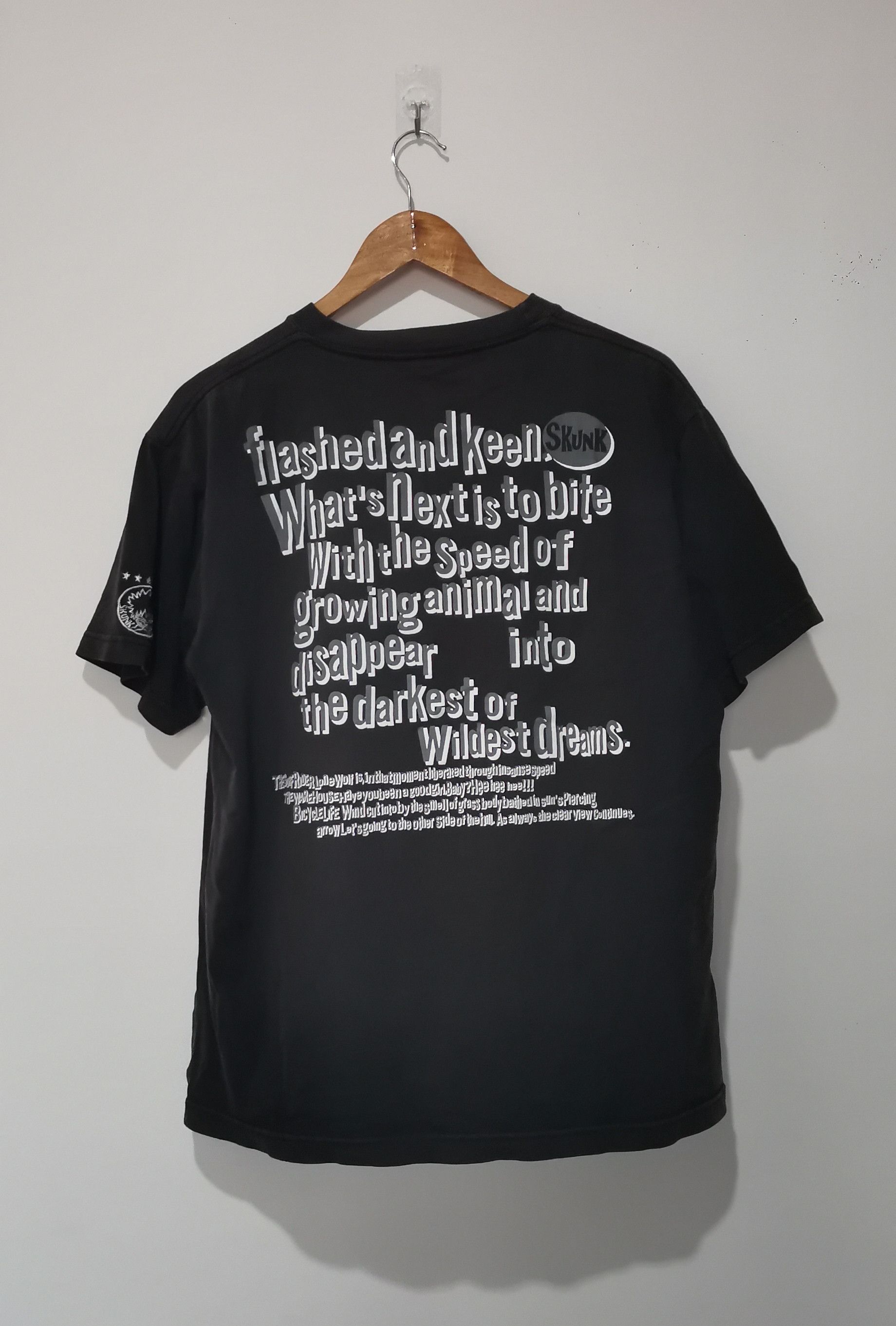 Vintage 🔥 VTG MISCHIEVOUS Emi Nakayama Graphic Tee – Japan Punk - L Size US L / EU 52-54 / 3 - 4 Thumbnail