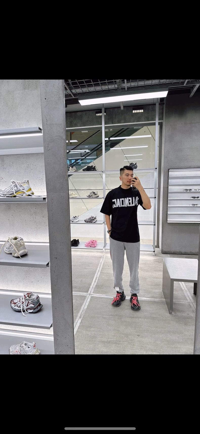 Thom Browne Thom browne Size 1 Side striped sweatpants 2503-Nextarrow Size US 27 - 3 Thumbnail