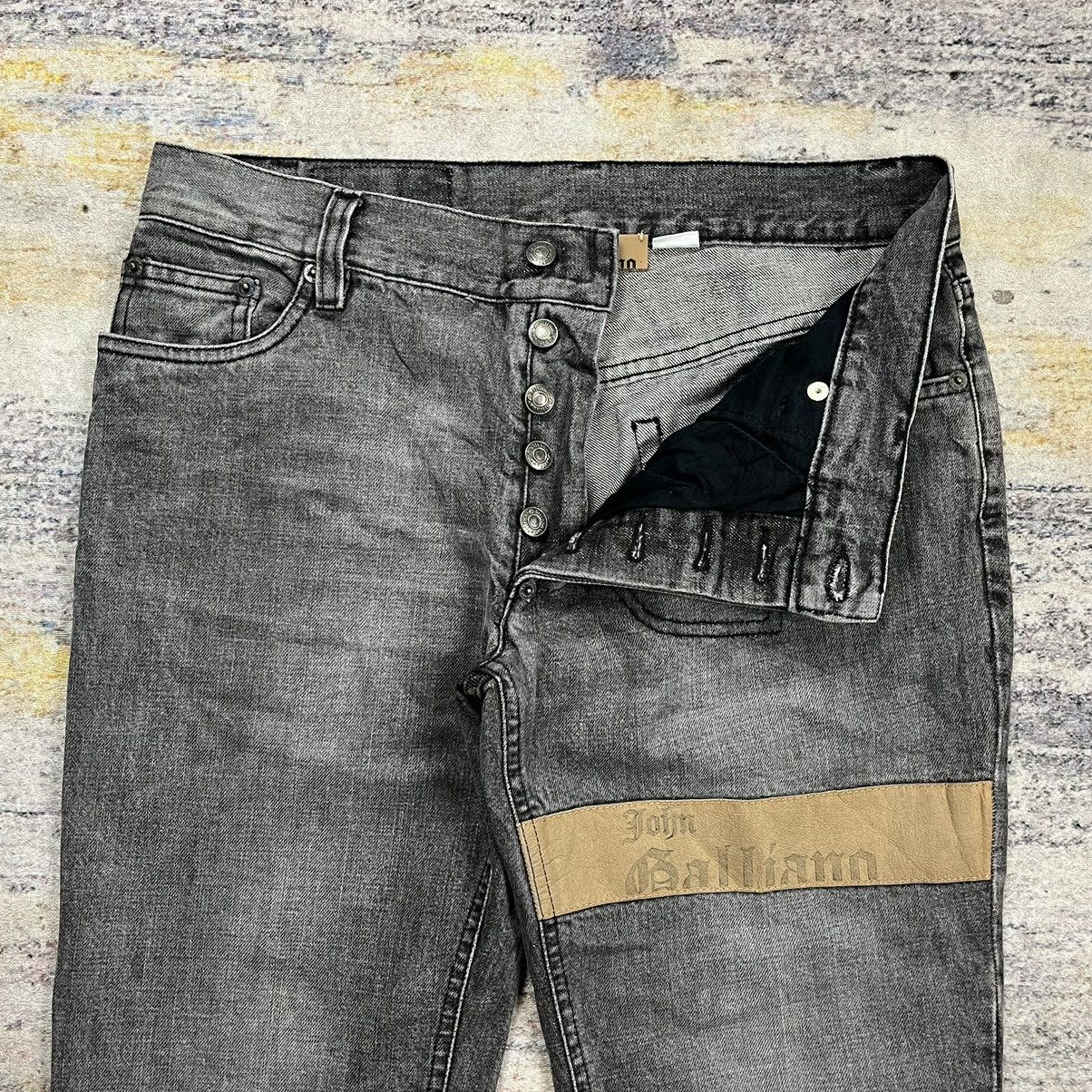 John Galliano John Galliano spell out leather logo denim pants Size US 31 - 6 Thumbnail