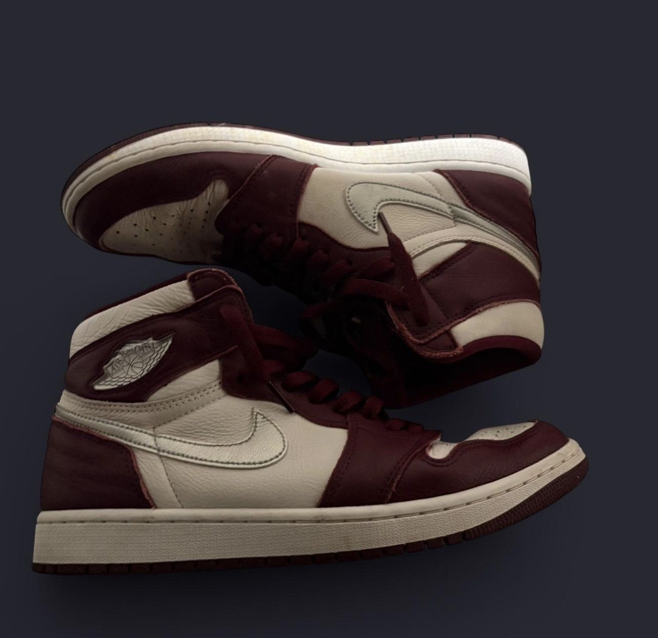 Jordan Brand Jordan 1 Retro High OG 'Bordeaux' Size US 10 / EU 43 - 1 Thumbnail