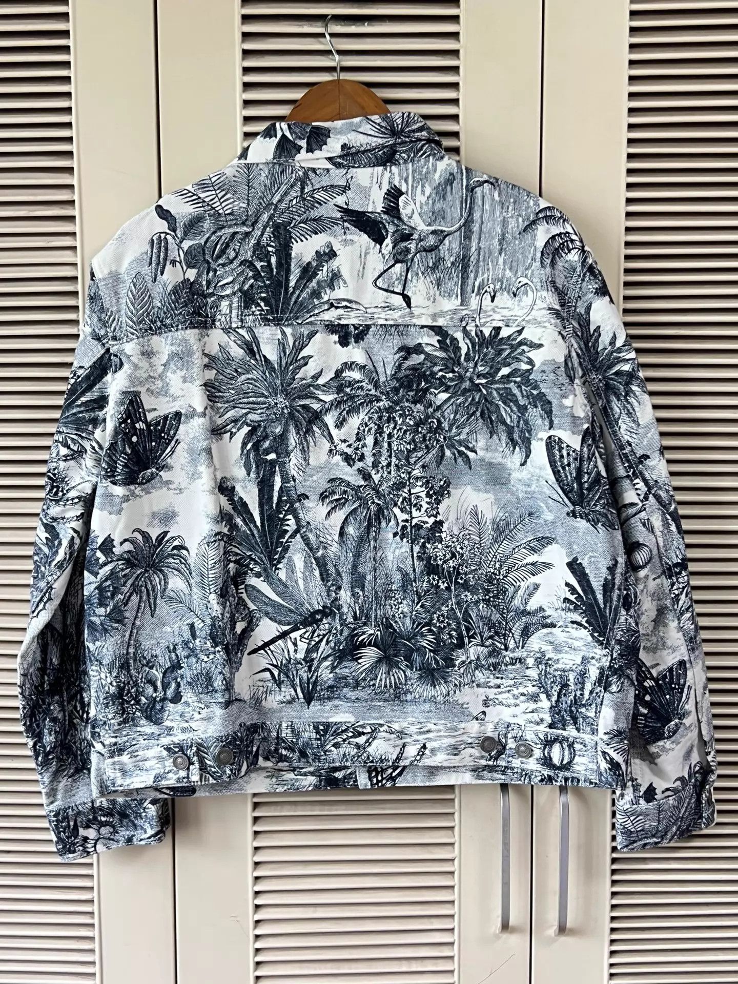 Dior Dior Floral Embroidered Denim Jacket 36 ClassicBlue Size XS / US 0-2 / IT 36-38 - 2 Thumbnail