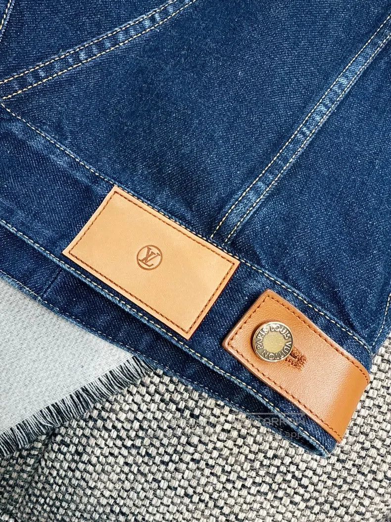 Louis Vuitton Louis Vuitton 23s show blue patchwork two-pocket denim jac Size XS / US 0-2 / IT 36-38 - 4 Thumbnail