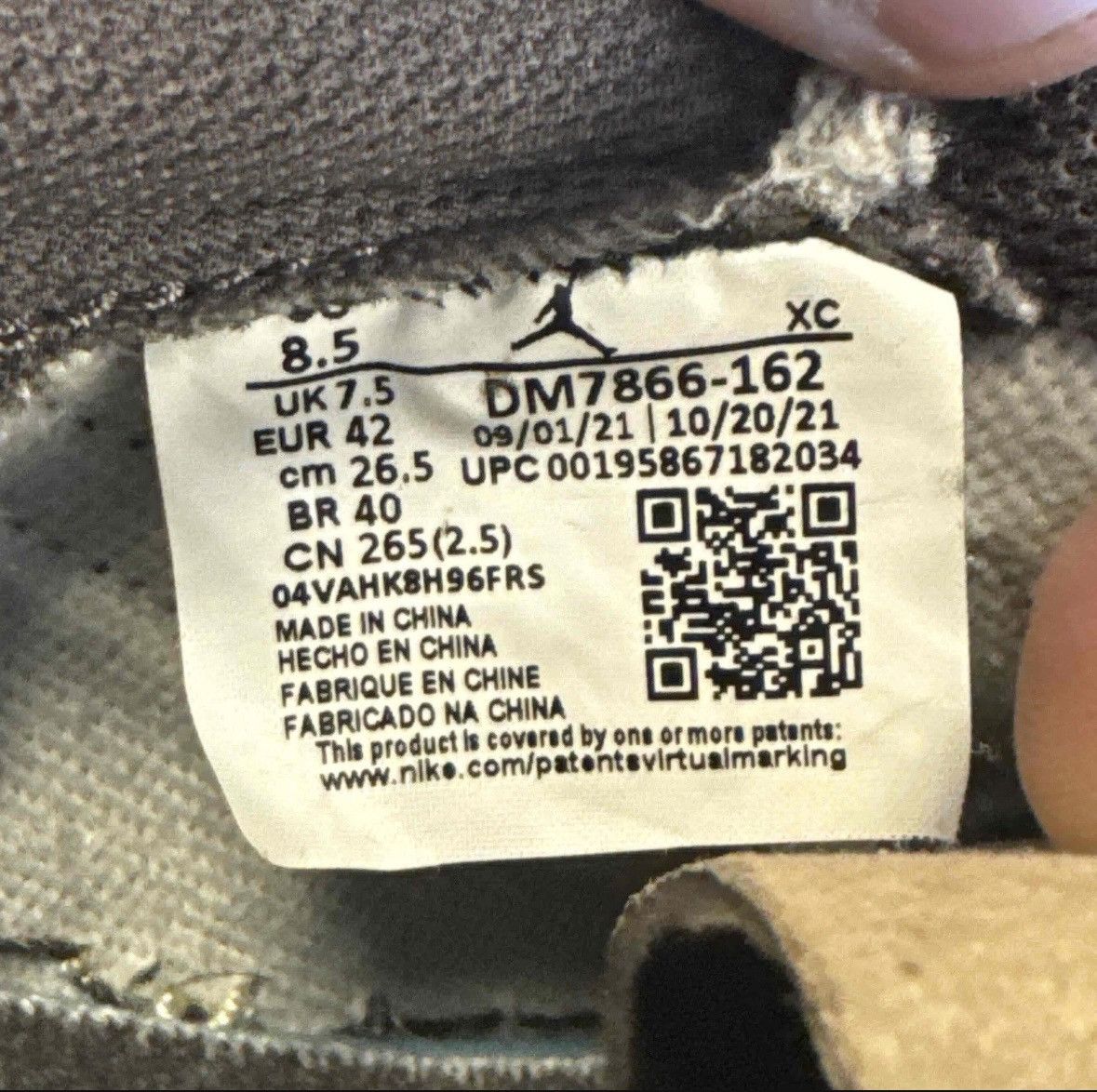 Nike × Travis Scott Jordan 1 Low Travis Reverse Mocha Size US 8.5 / EU 41-42 - 6 Thumbnail