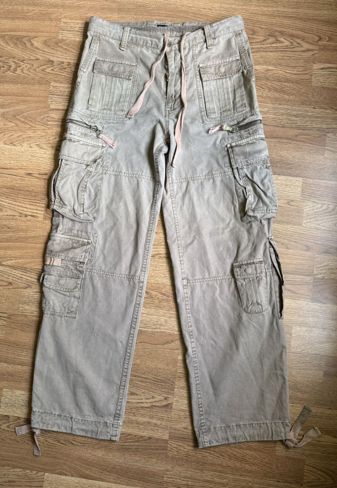 Dolce & Gabbana Archive 2003 D&G Dolce & Gabbana 18 Pocket Cargo Pants Rare Size US 32 / EU 48 - 1 Thumbnail